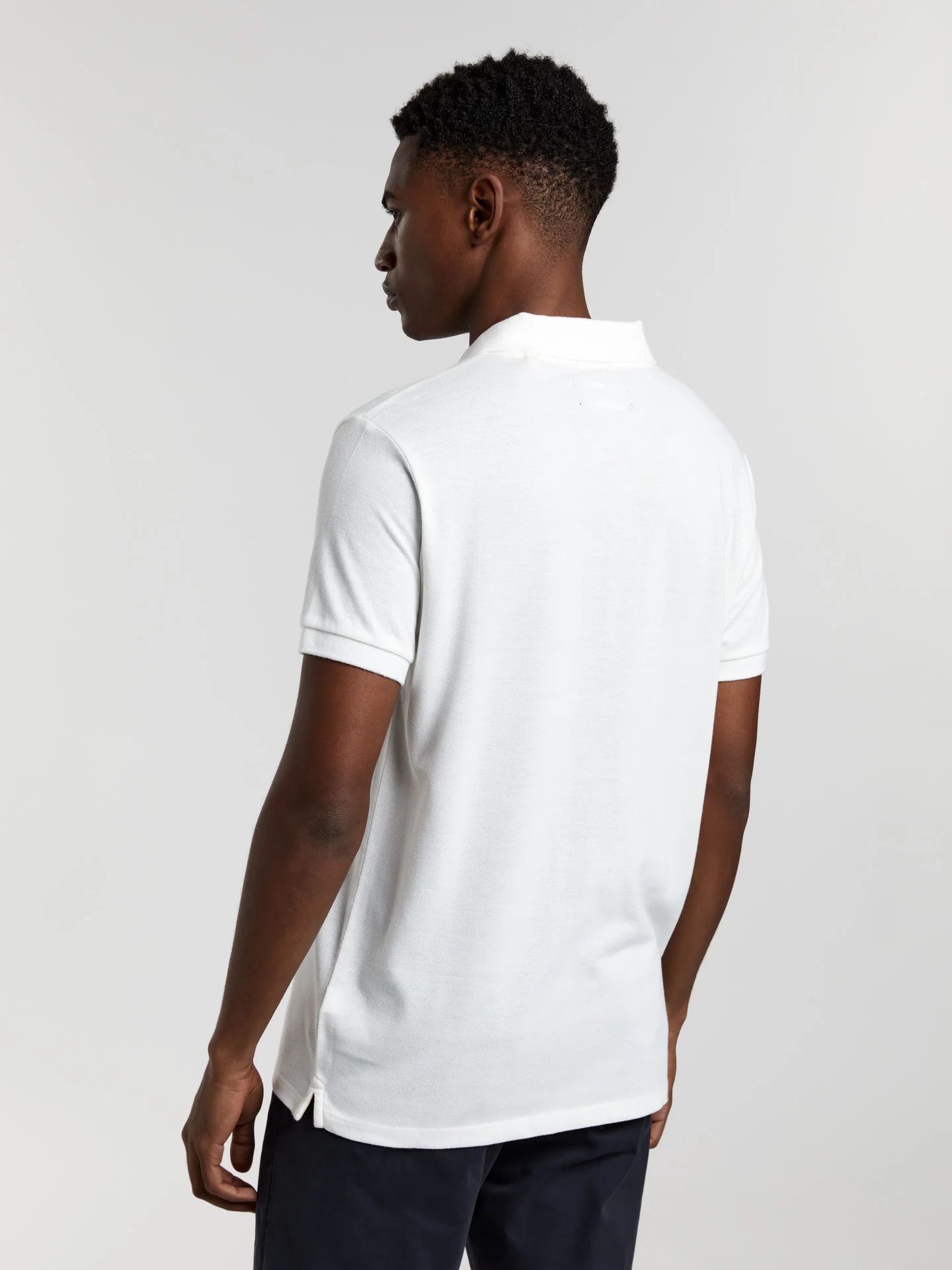 89 edition slim fit piqué polo shirt with striped fabric inside placket - Image 15