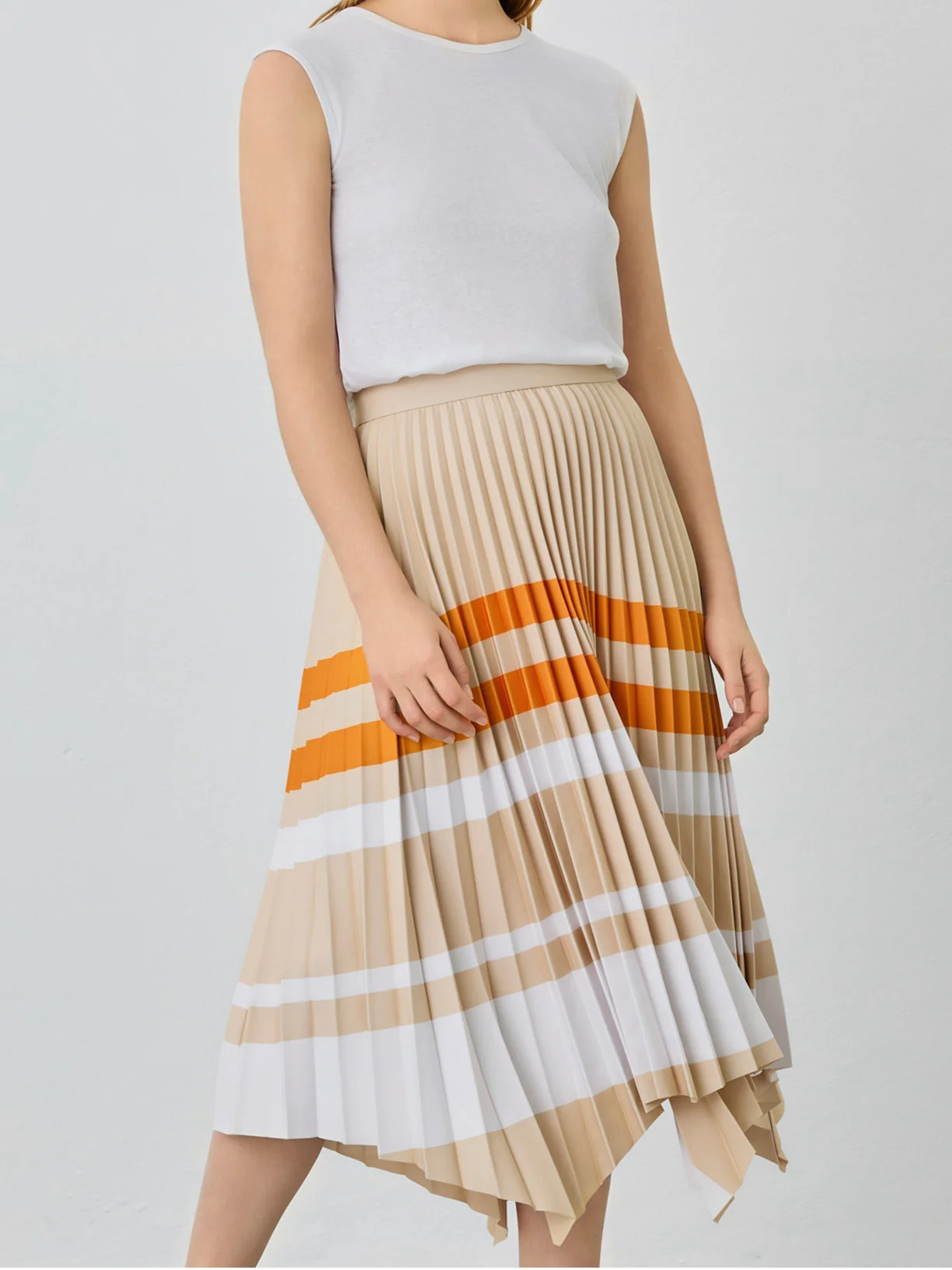 Asymmetric Pleated Skirt With Stripes - Image 3