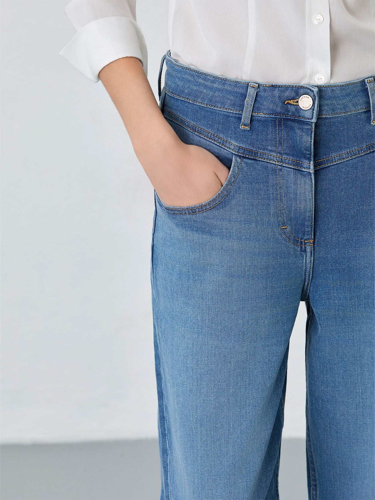 Baloon Denim Jeans - Image 12