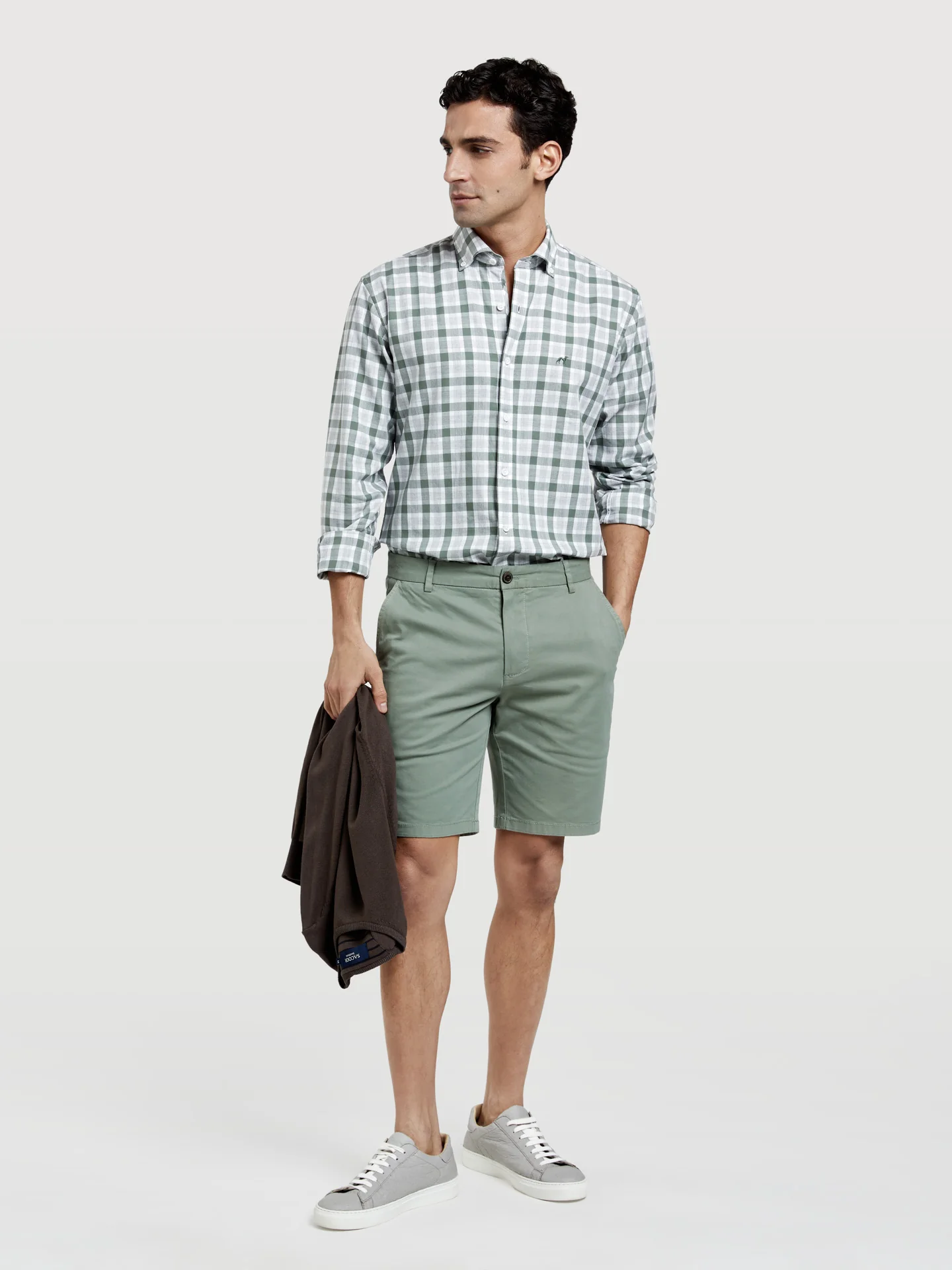 Basic Comfort Slim Fit Bermuda in Garment Dye - Image 14