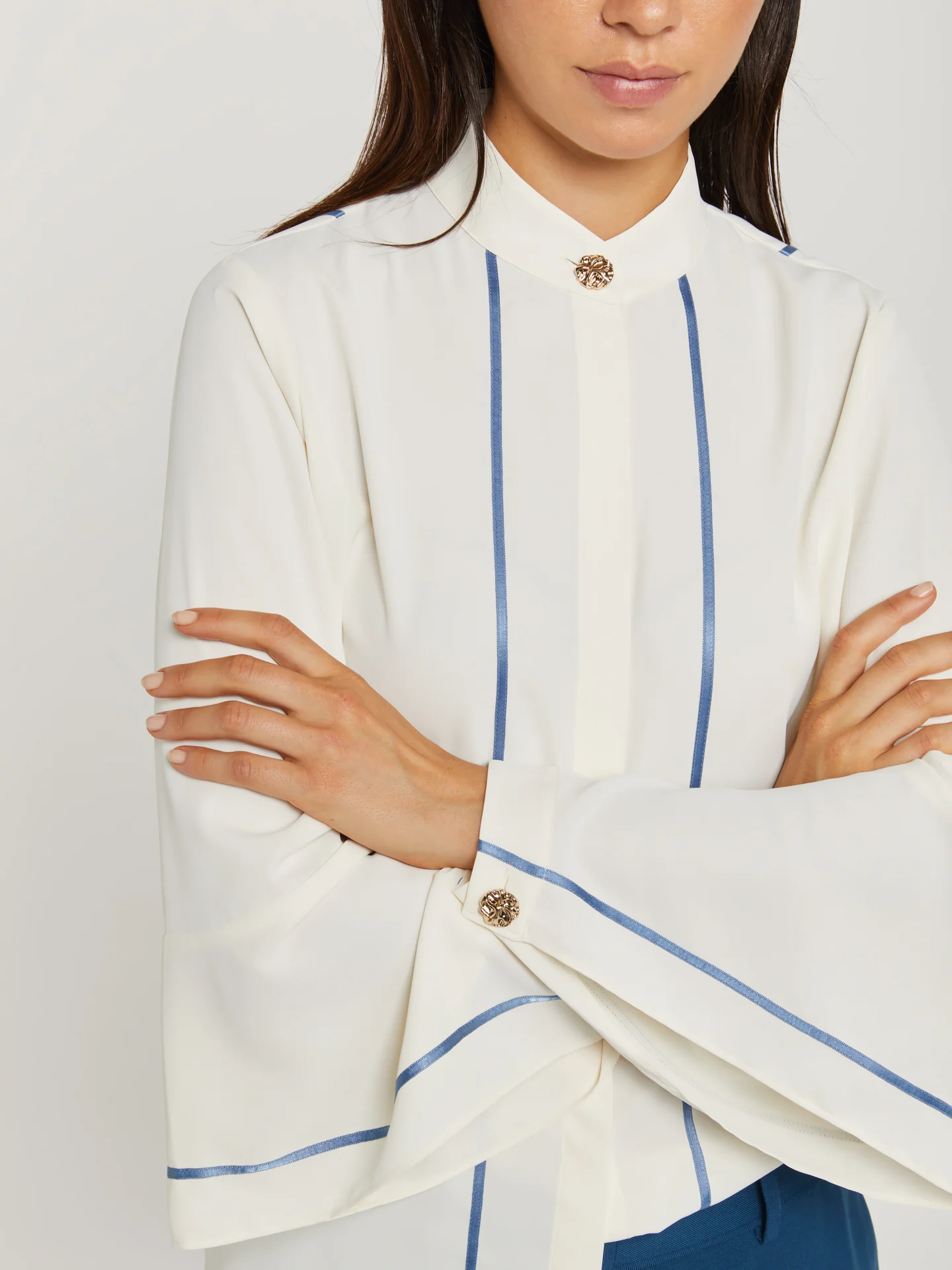 Bell sleeve blouse - Image 3