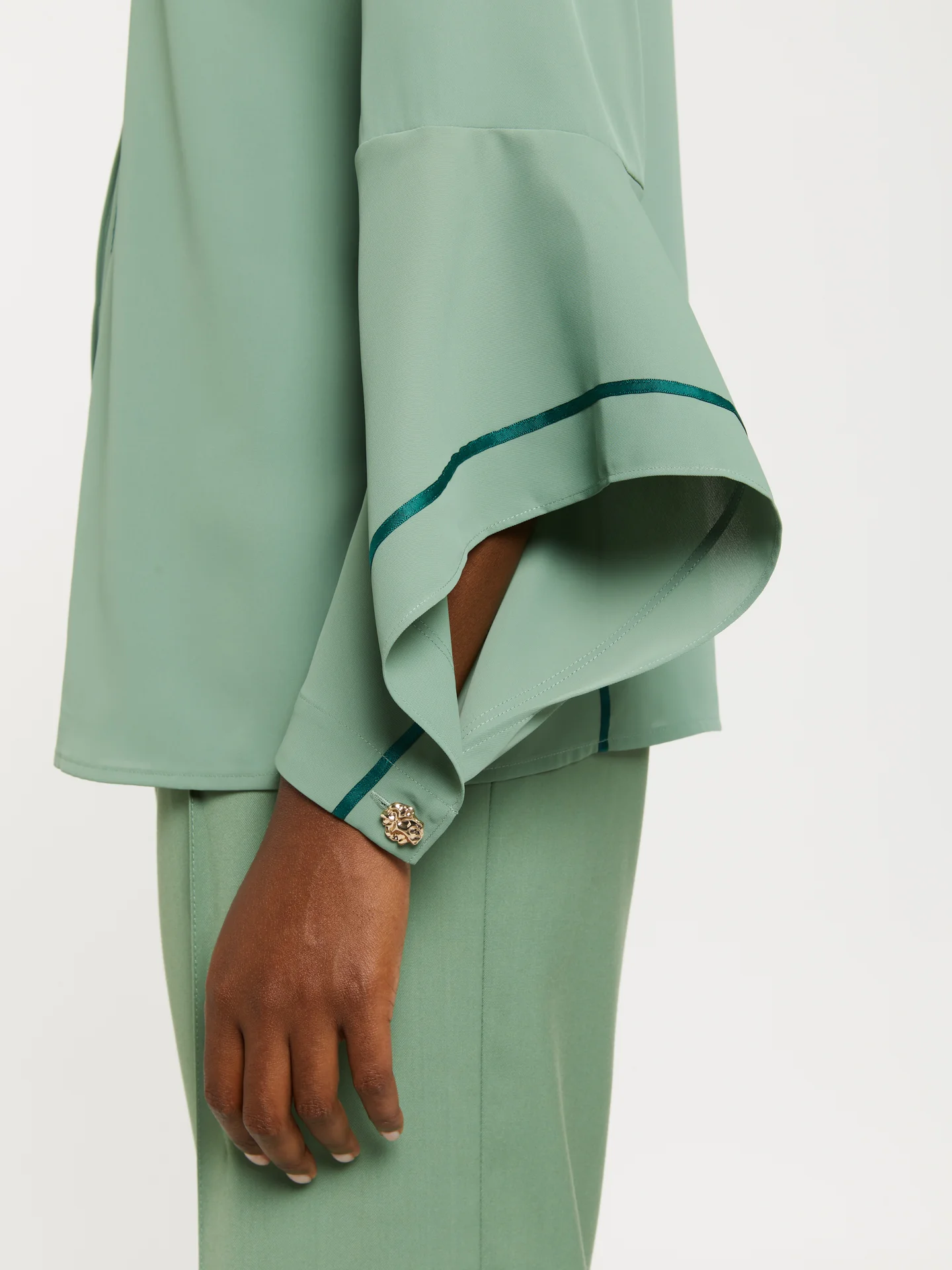 Bell sleeve blouse - Image 7