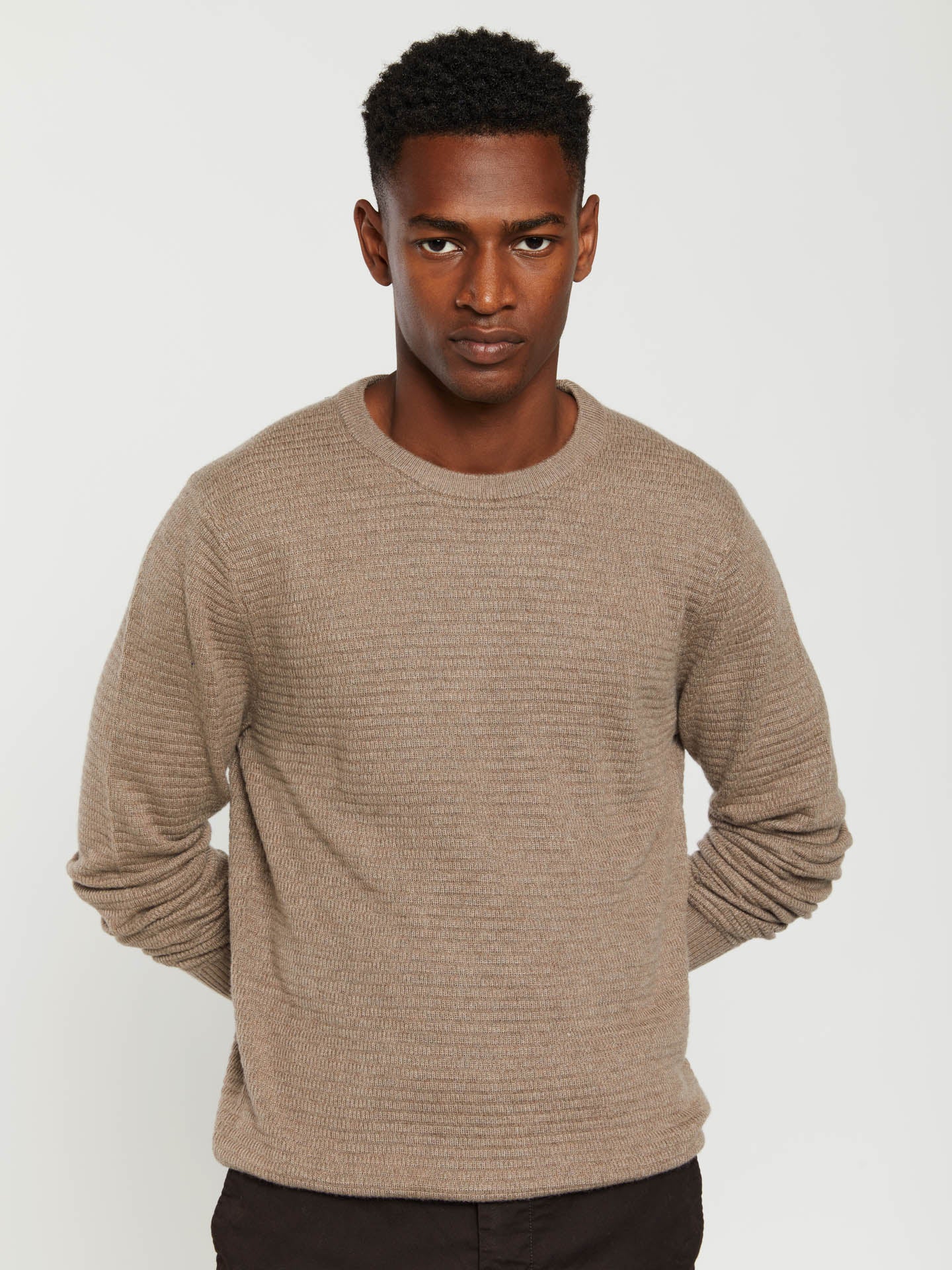 Crew neck sweater with fancy knitting - Image 2