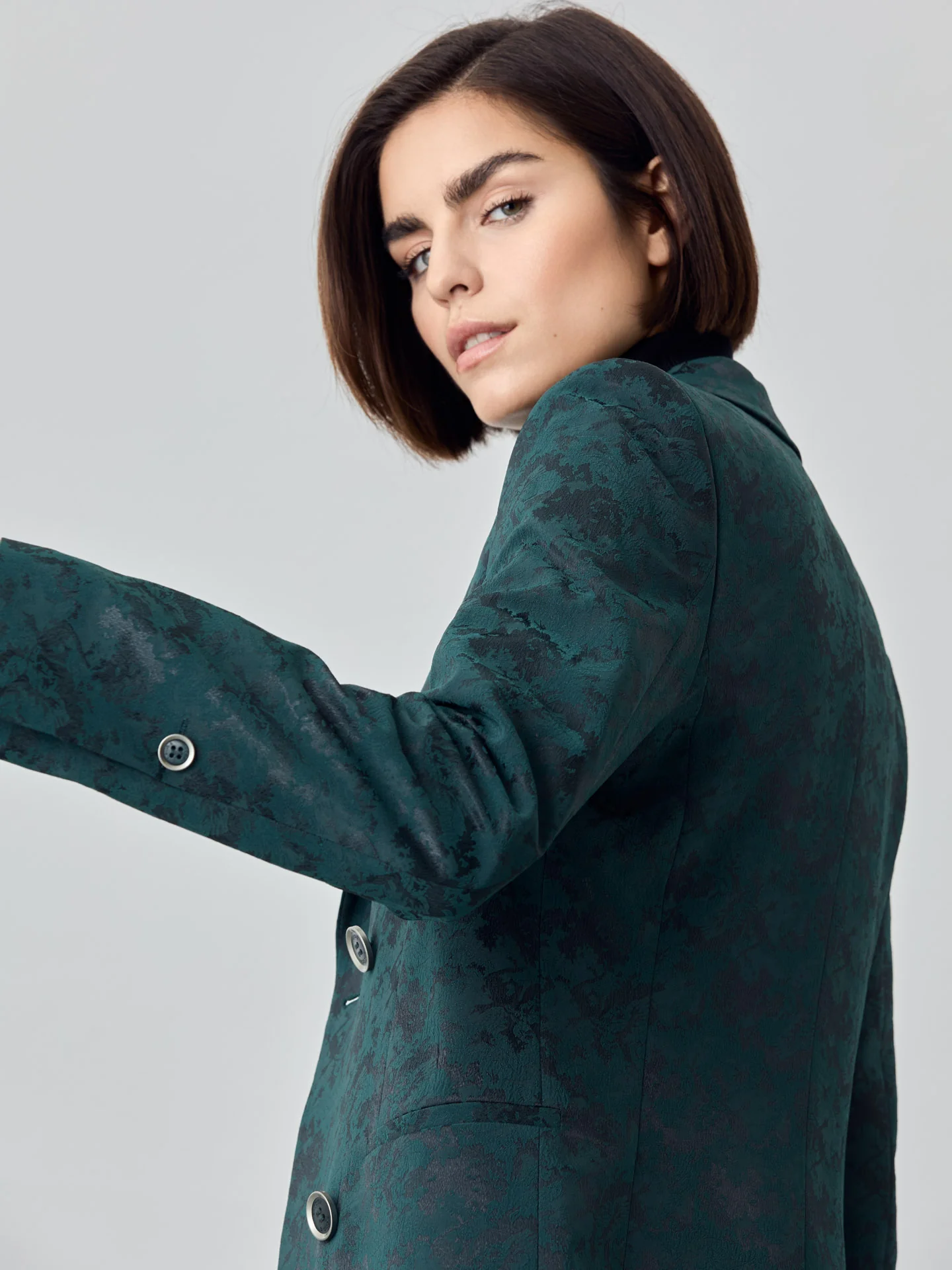 Double-Breasted Suit Blazer In Jacquard Fabric - Image 4