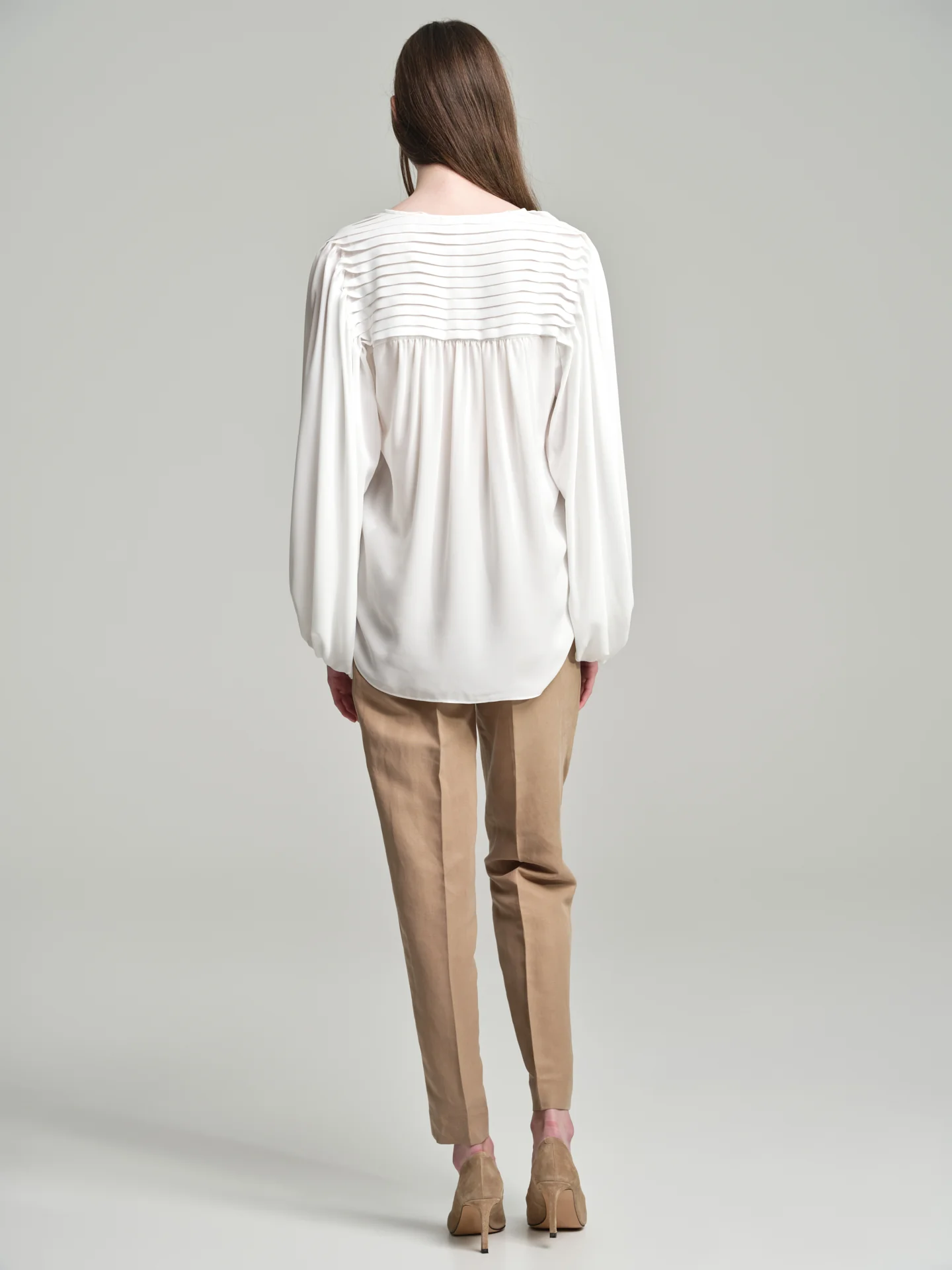 Fancy blouse with pleated detail - Image 6