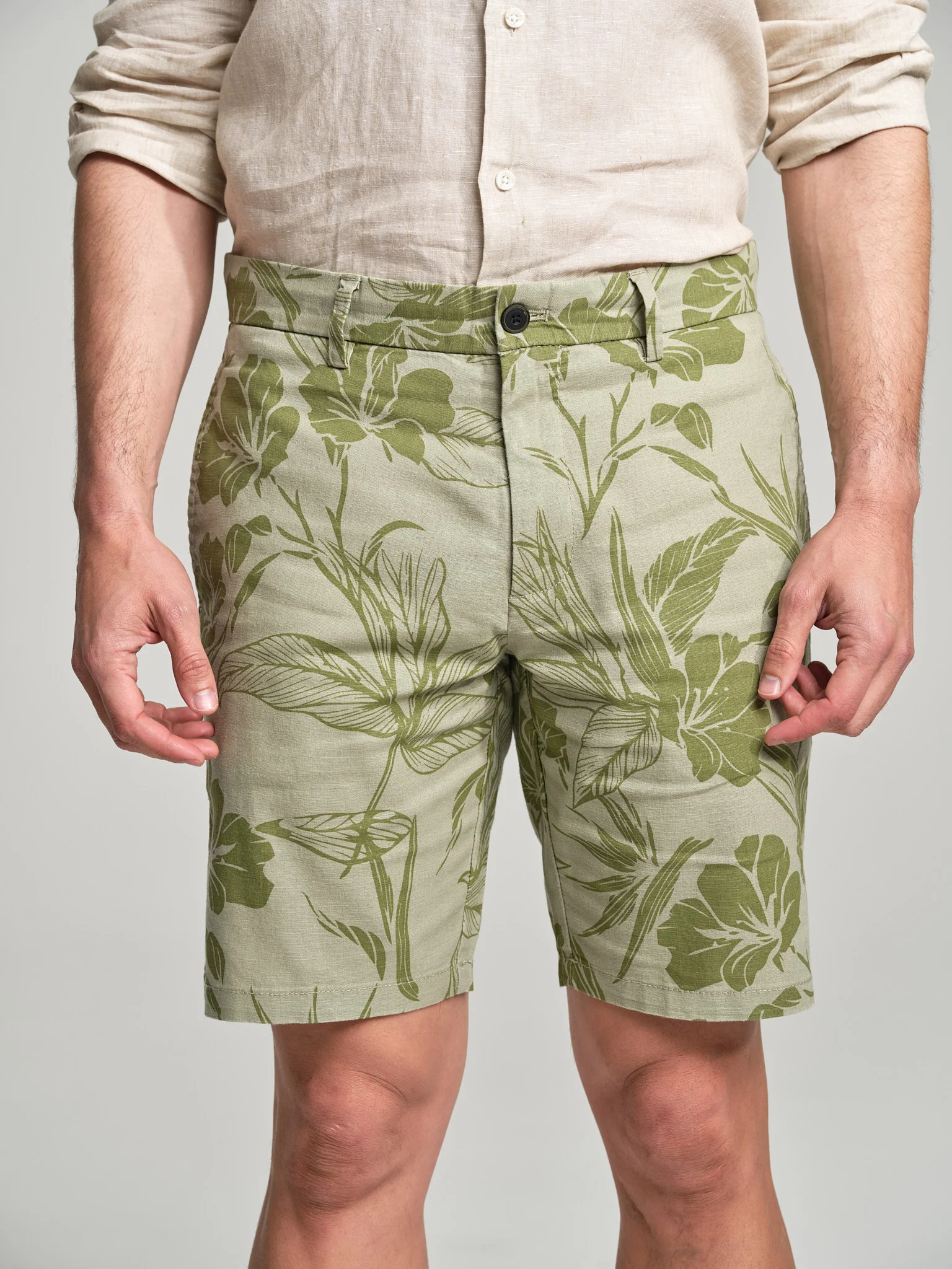 Floral bermuda shorts - Image 11