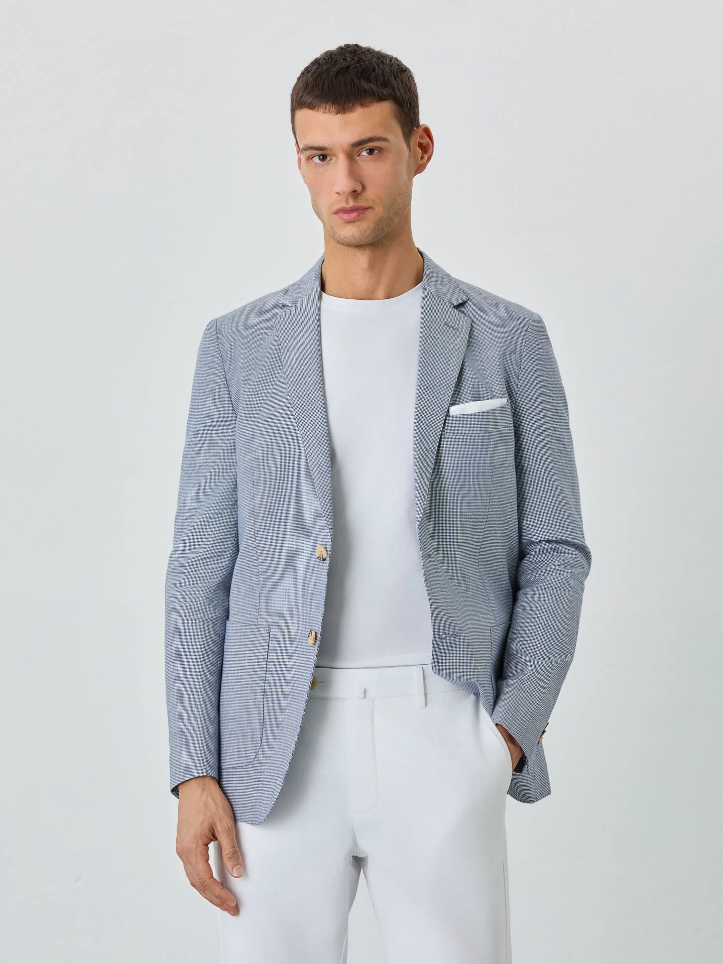 Half-Canvas Micro Houndstooth Blazer With Patch Pockets In Linen - Image 2