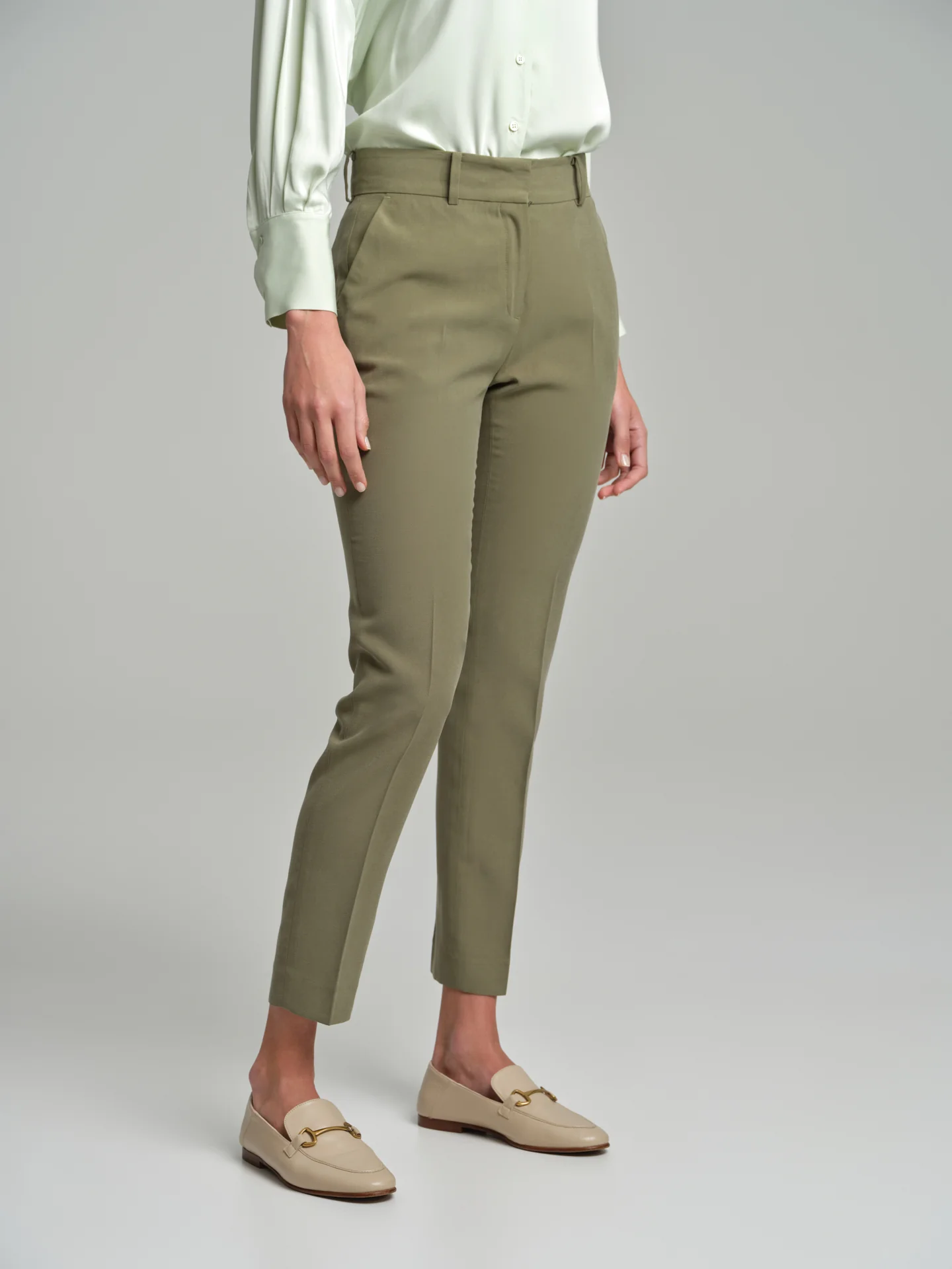 High waist straight leg pleated trousers - Image 3