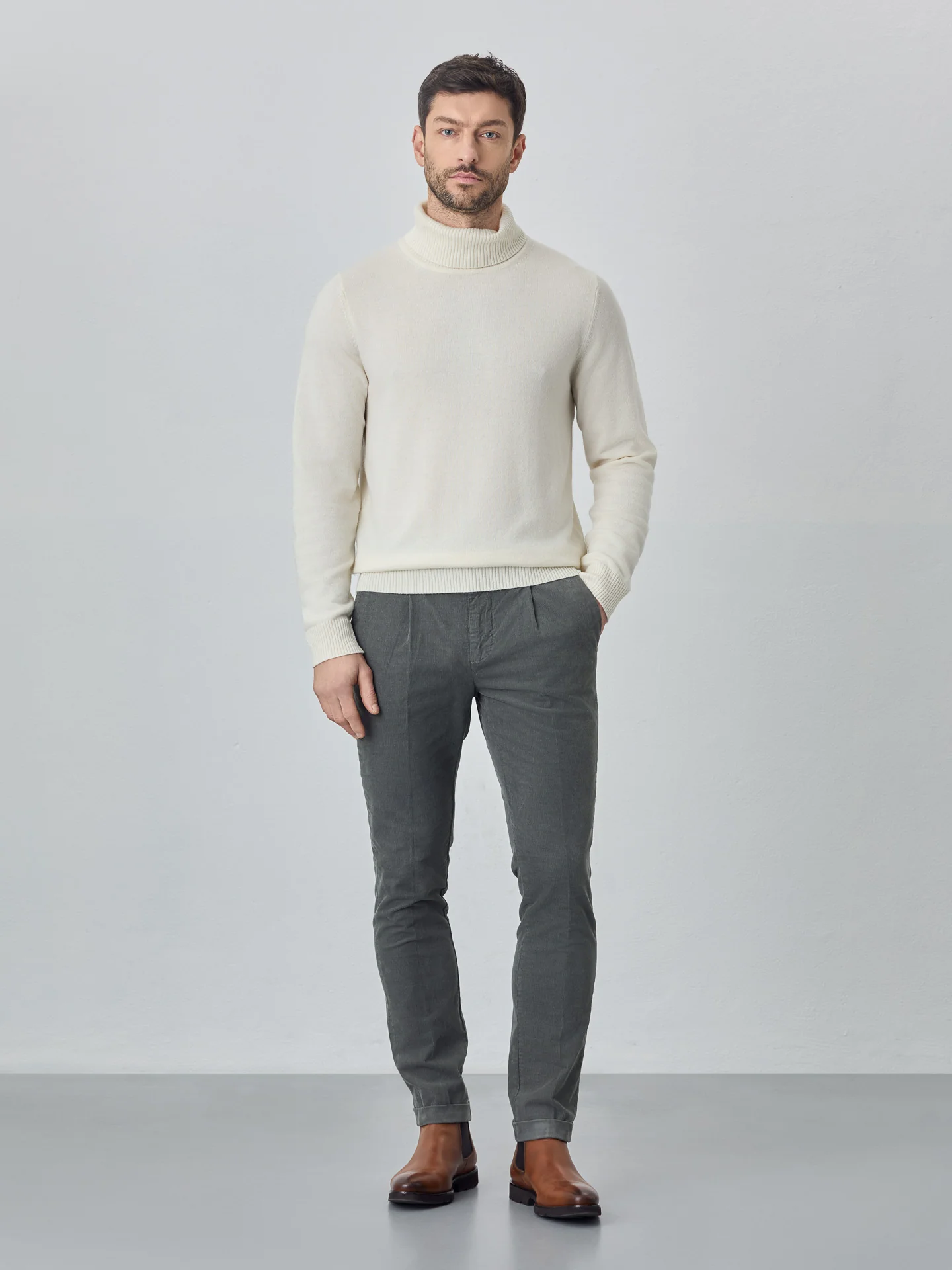 Jogger fit garment dye baby corduroy chino trousers - Image 5