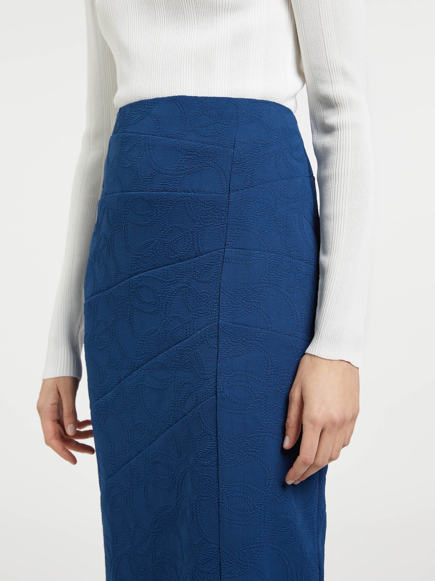 Knots Jacquard Pencil Skirt - Image 3