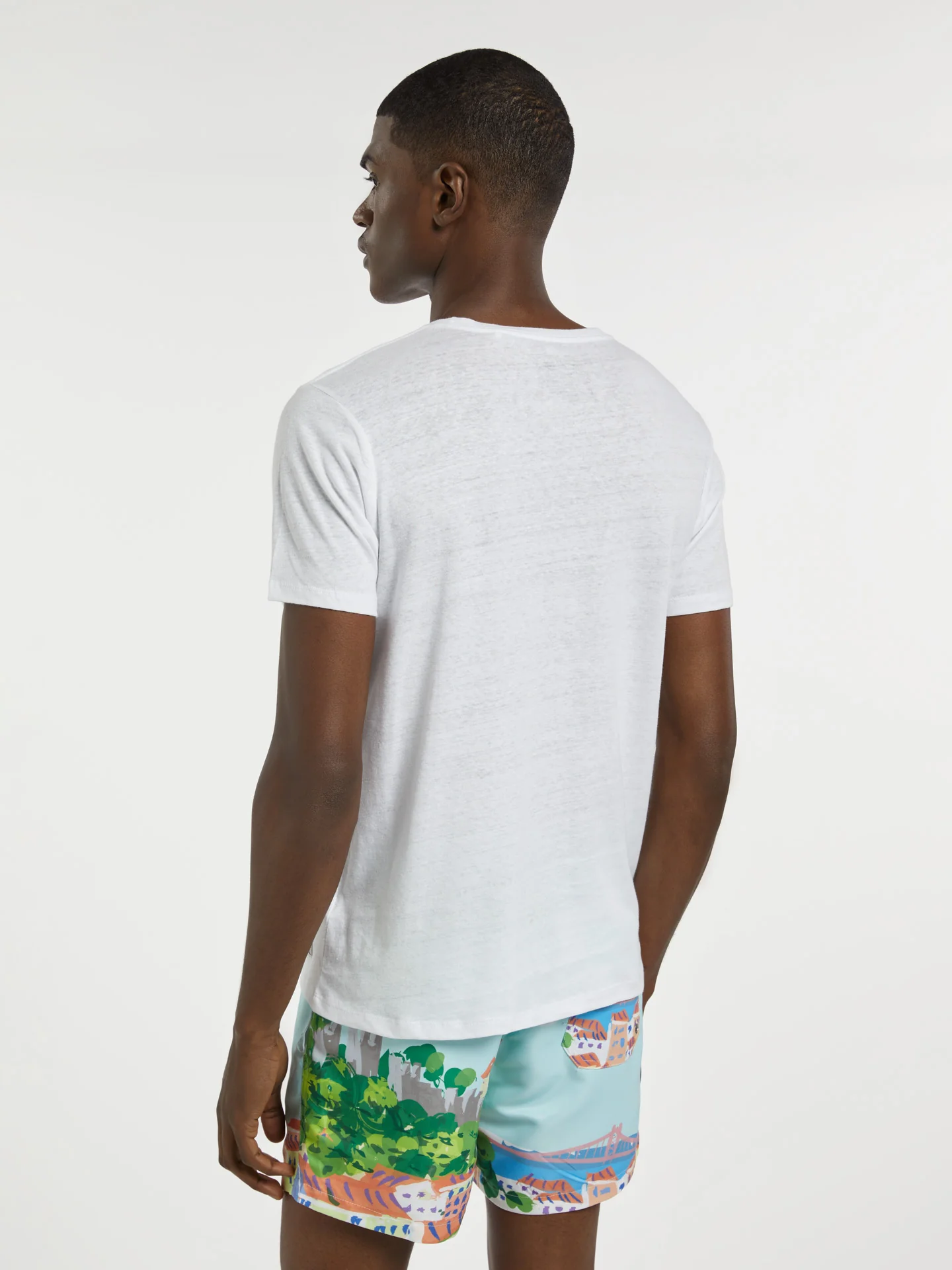Linen and Cotton blend T-shirt - Image 11