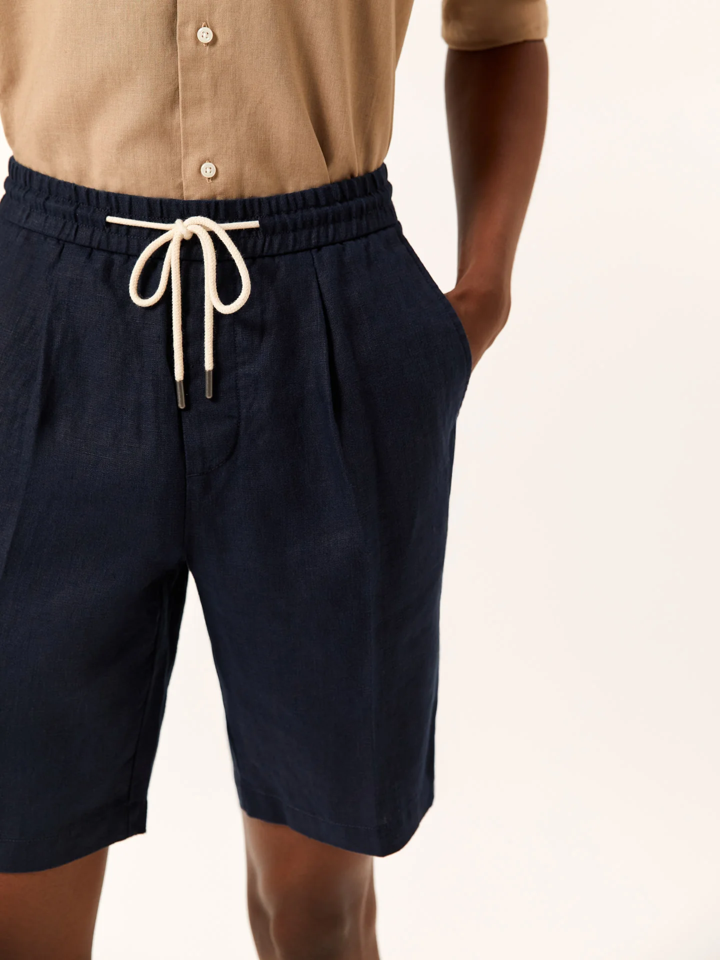 Linen Shorts with Drawstring at waistband - Image 2