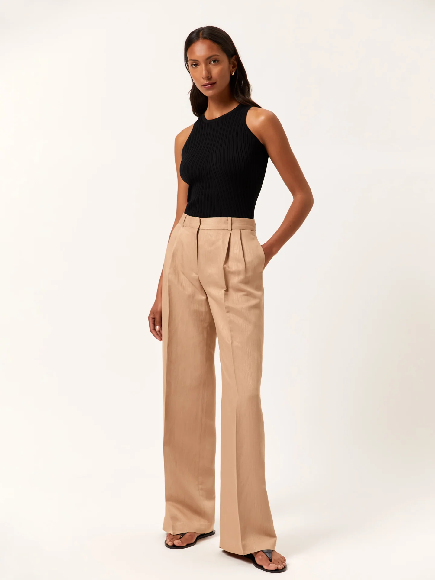 Loose Fit Trousers In Viscose & Linen Blend With Pleats - Image 2