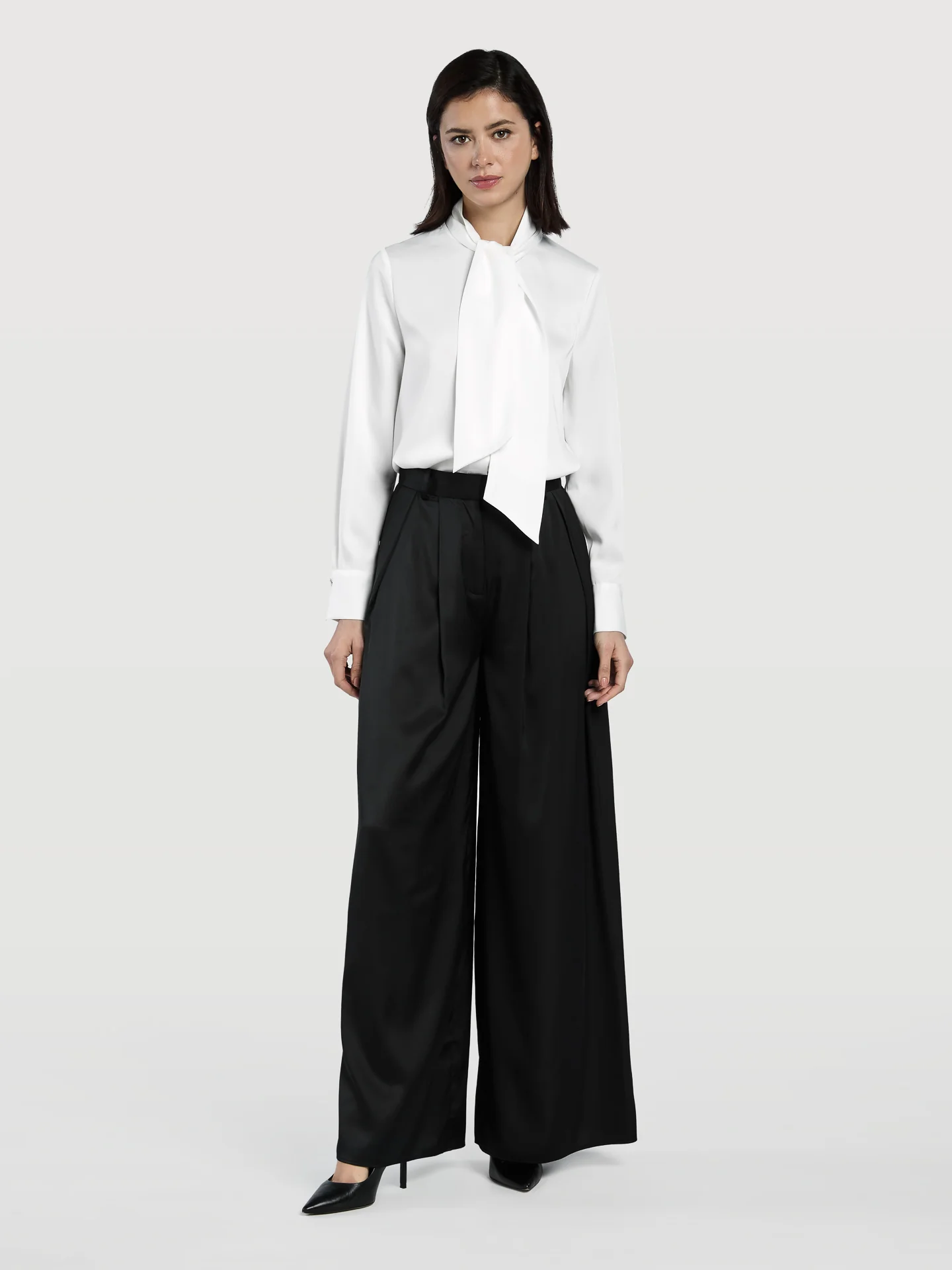 Loose Trousers With Pleats - Image 2