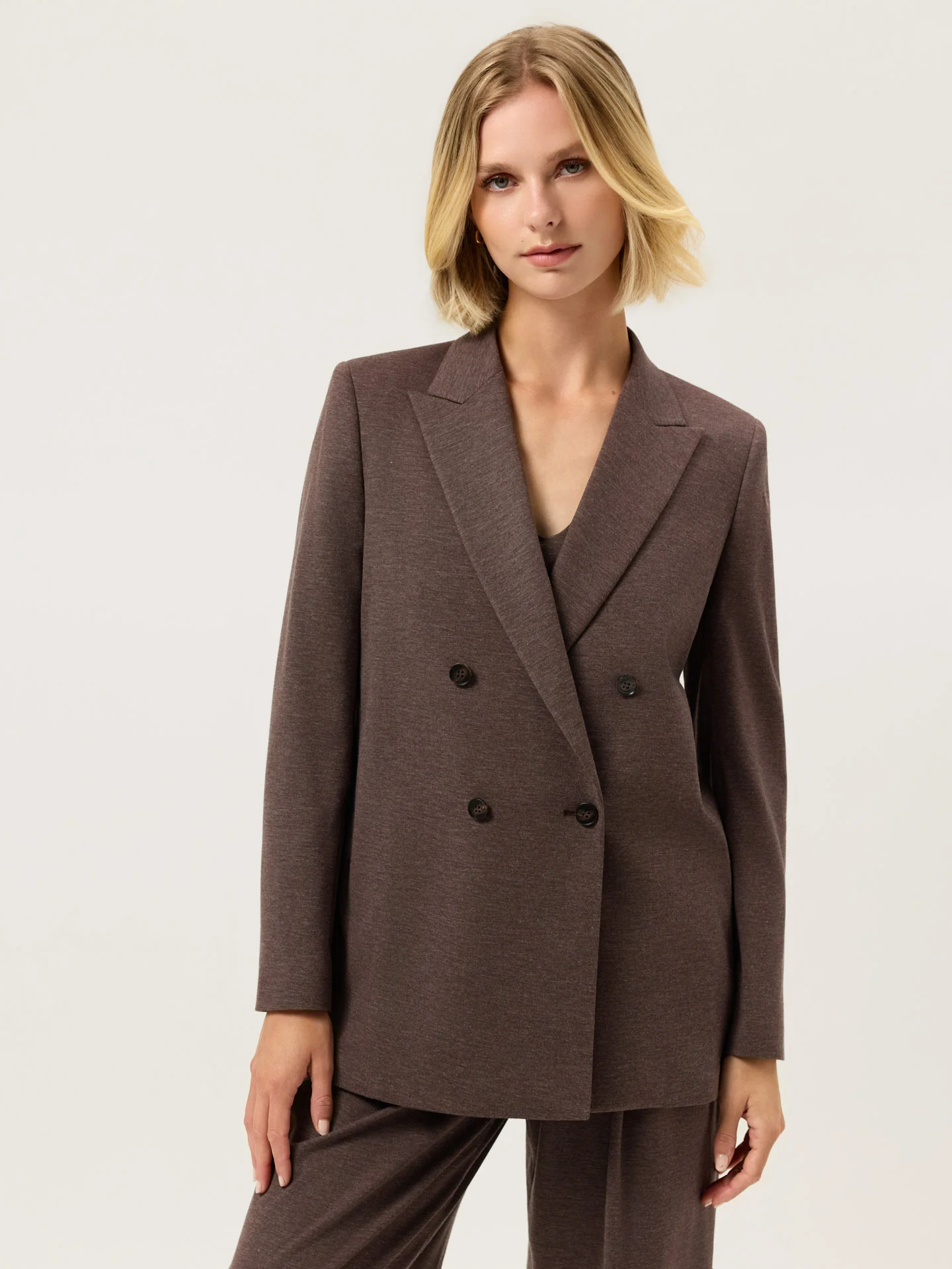 Luxe Leisure Edition Double-Breasted Blazer In Rayon Blend - Image 3