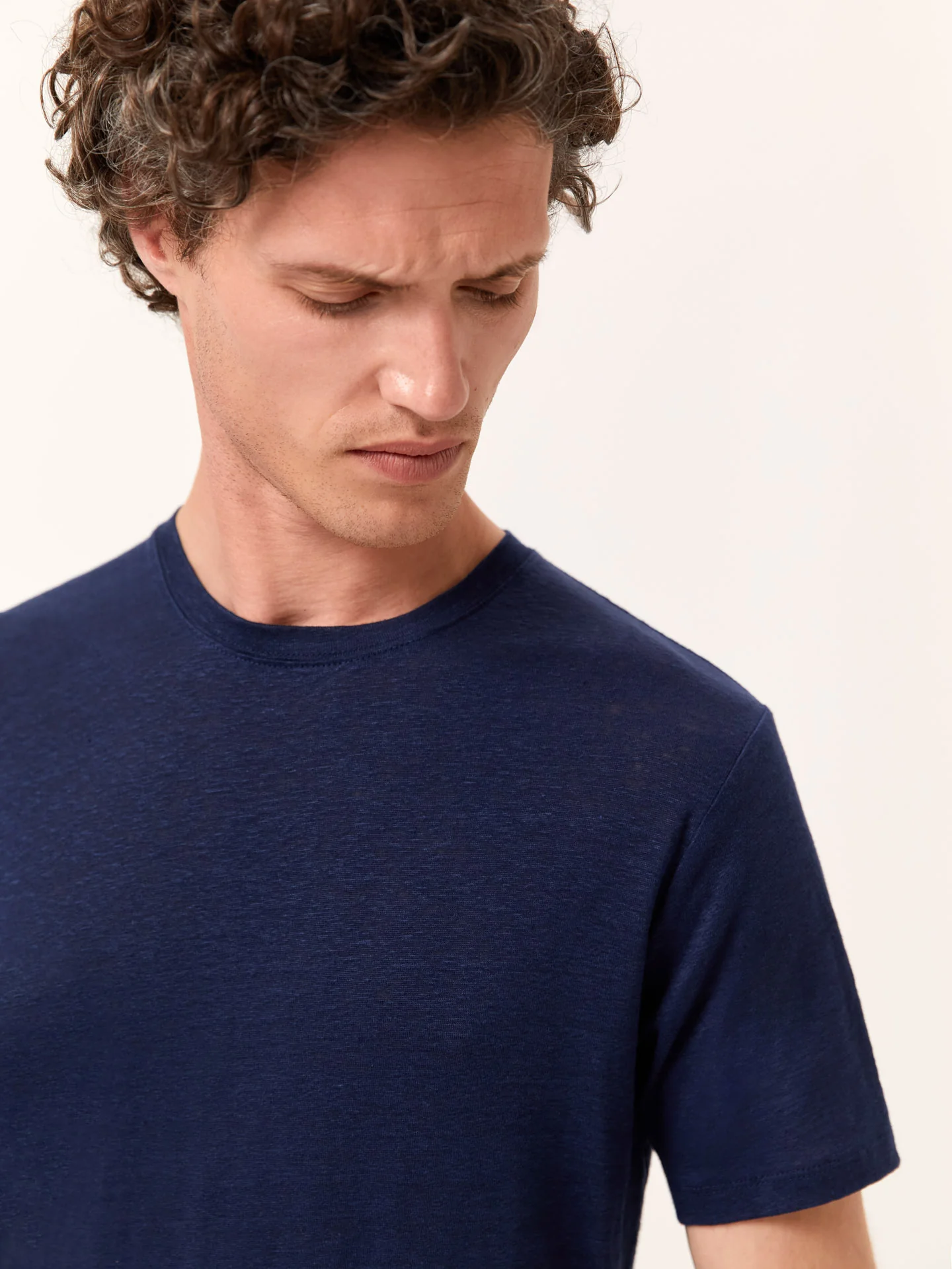 Luxe Leisure Edition Linen T-shirt - Image 2