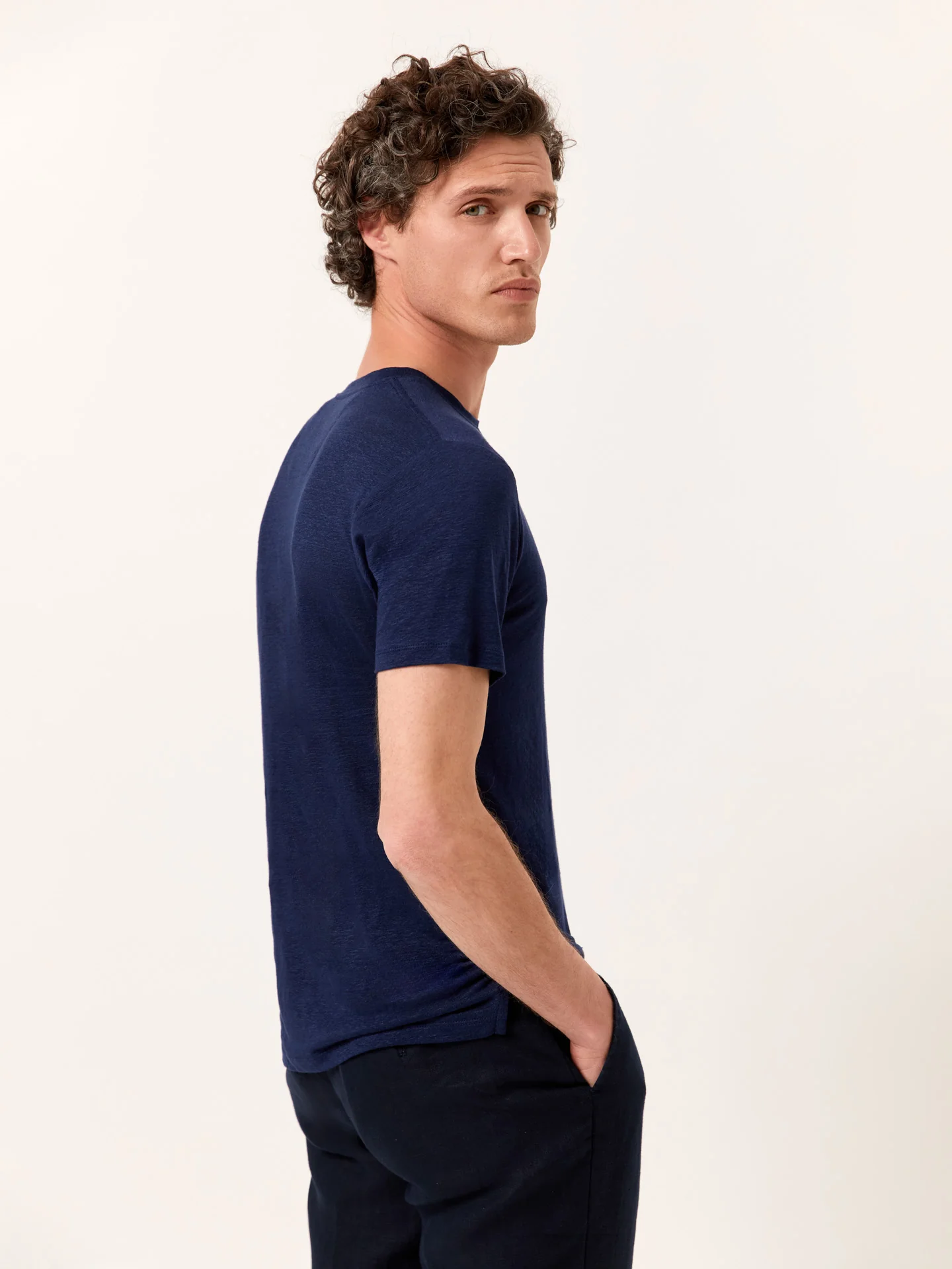 Luxe Leisure Edition Linen T-shirt - Image 3
