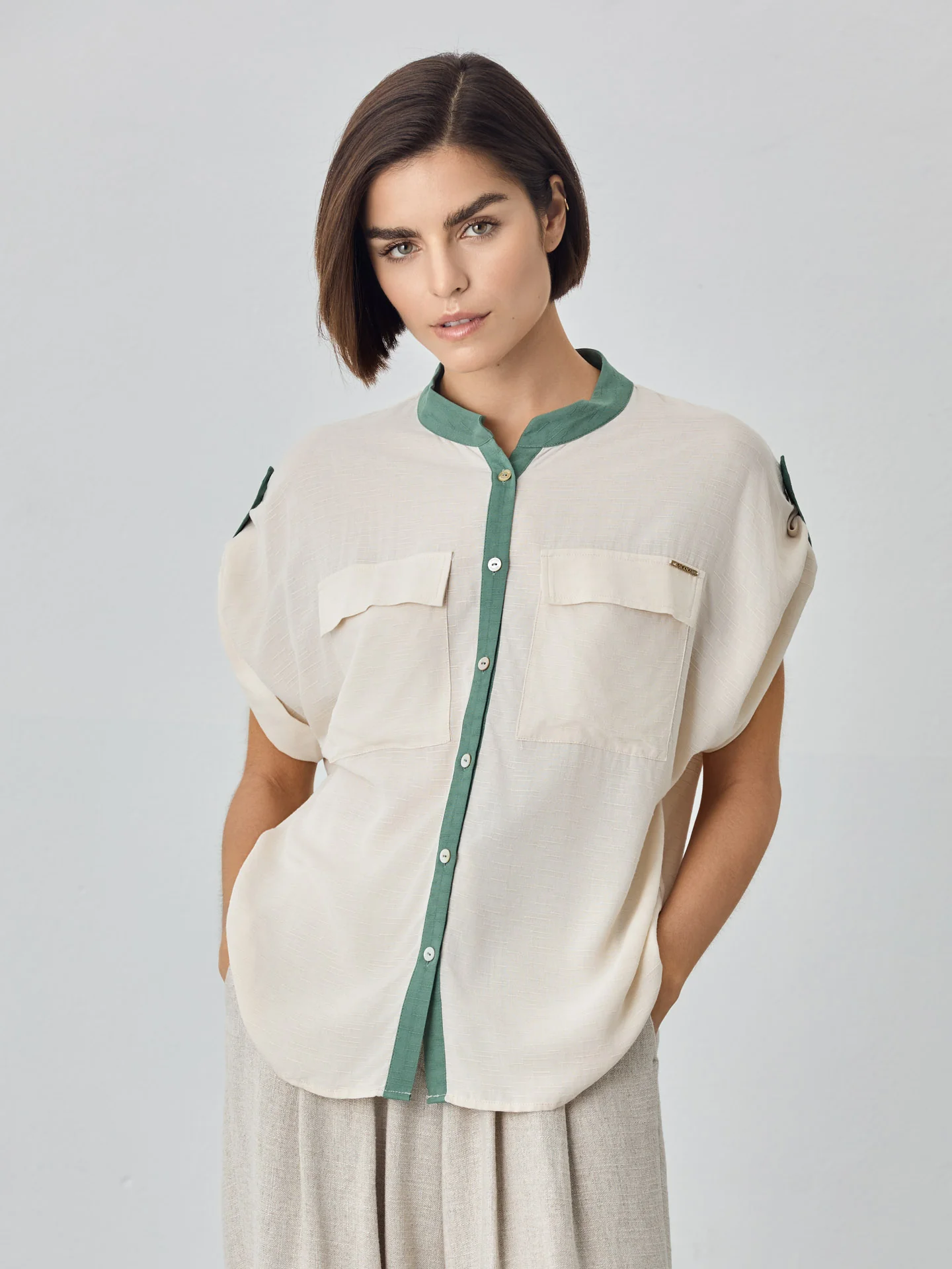 Mao Open Collar Blouse In Rayon Rustic Fabric - Image 2
