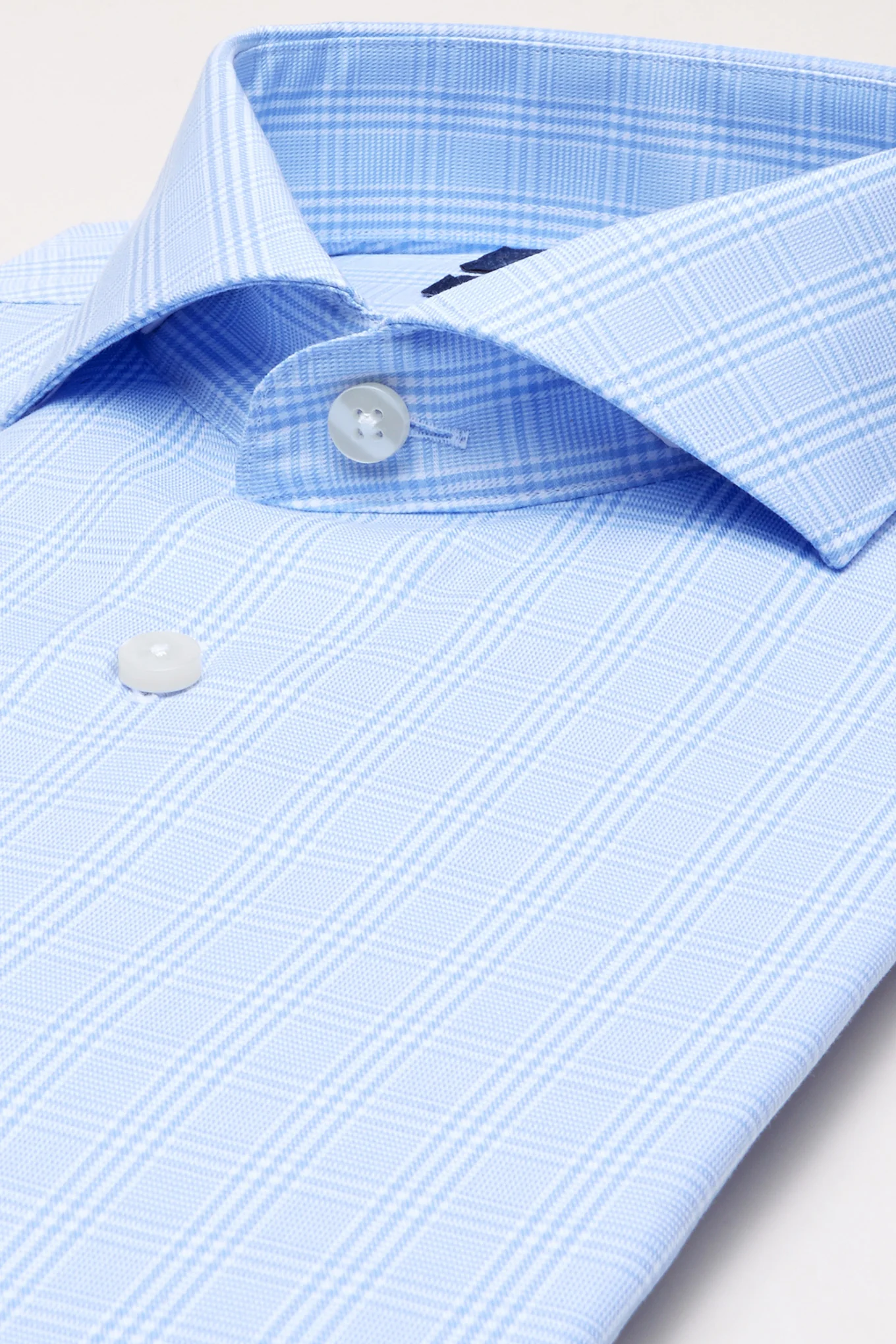 Men's Checked Classic Shirt - Image 3