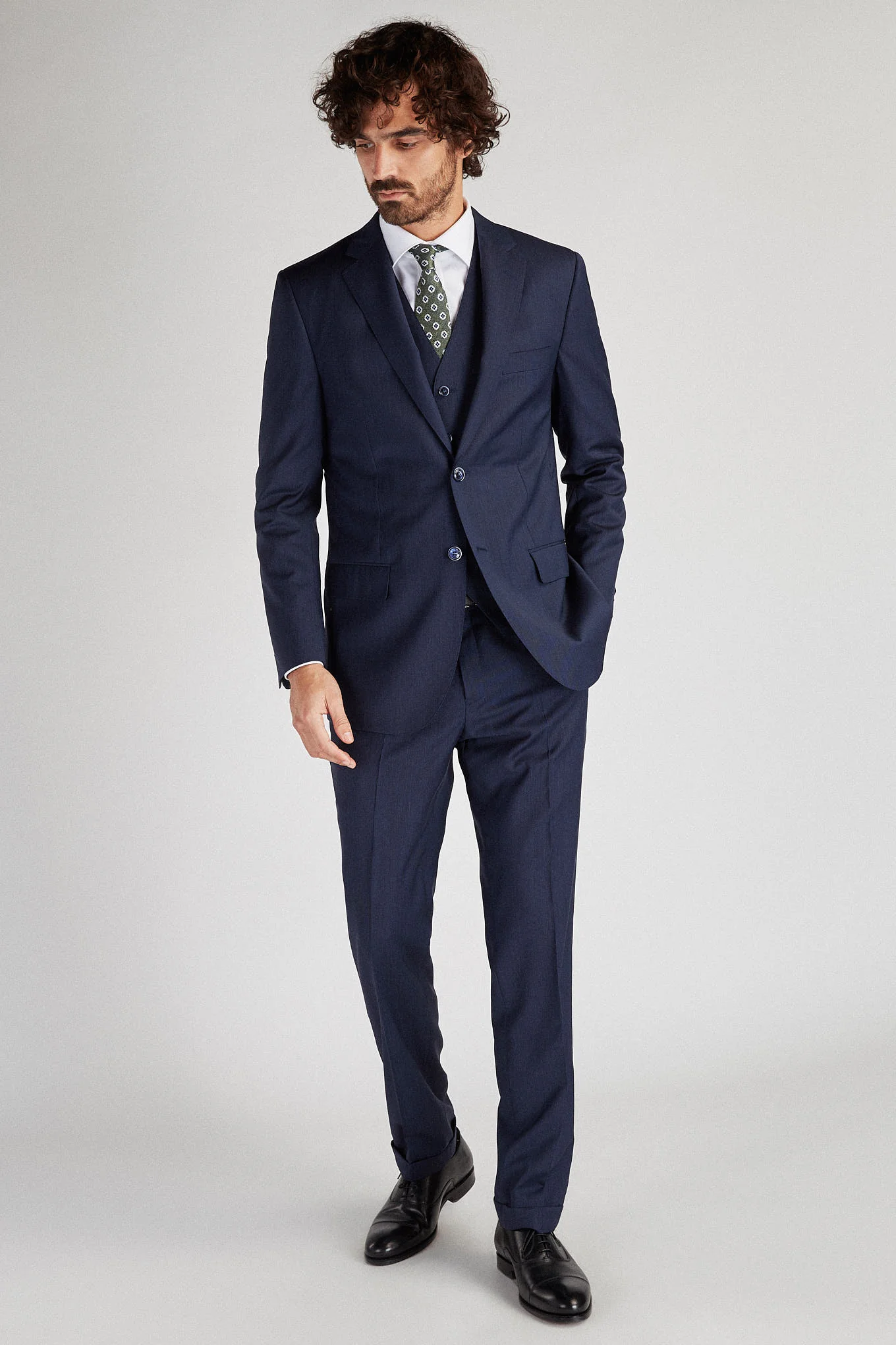 Men's Classic Slim Fit Suit with Pinstripe Waistcoat