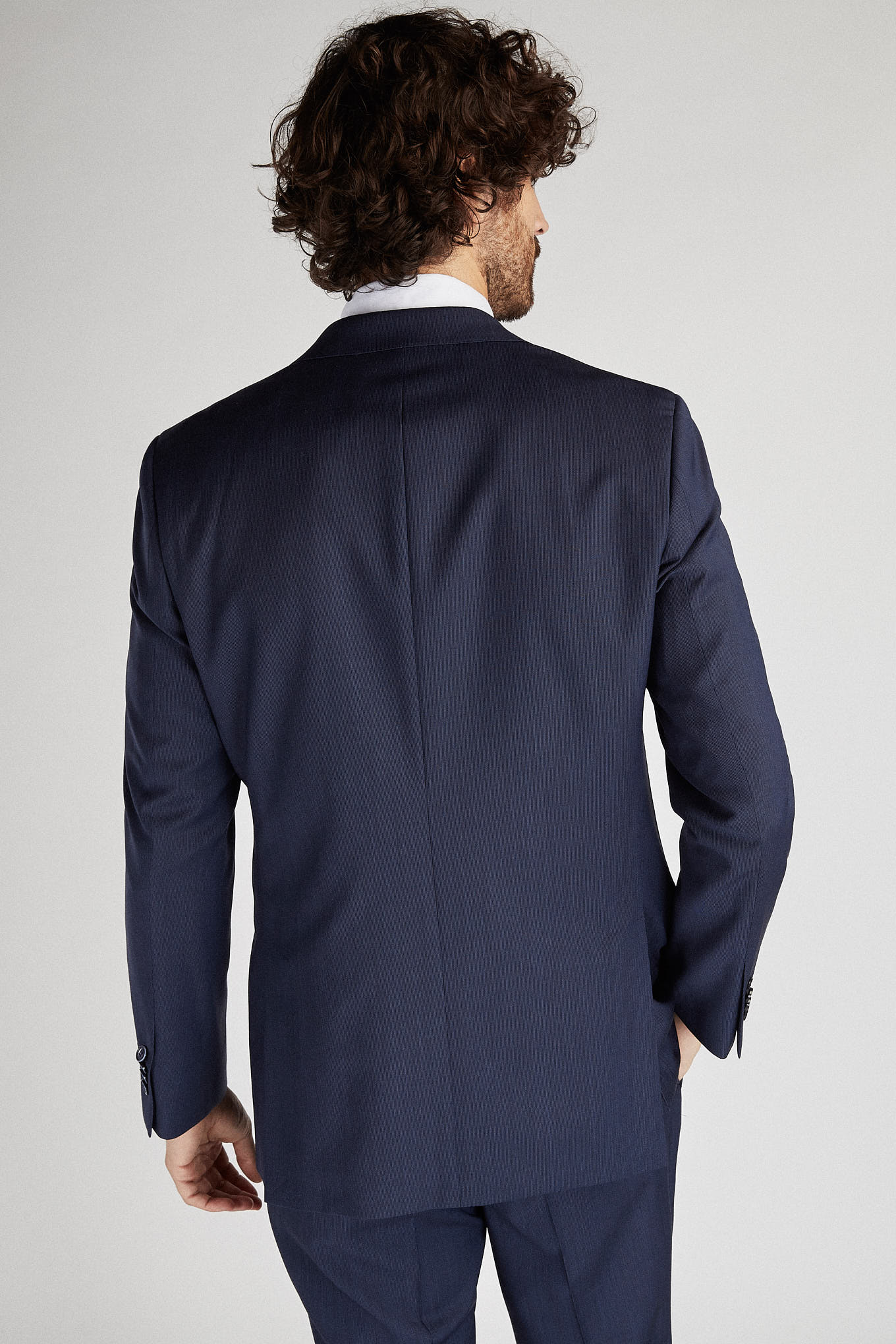 Men's Classic Slim Fit Suit with Pinstripe Waistcoat - Image 5