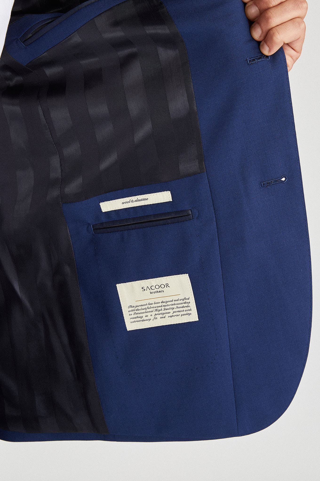 Men's Classic Slim Fit Travel Suit - Image 6