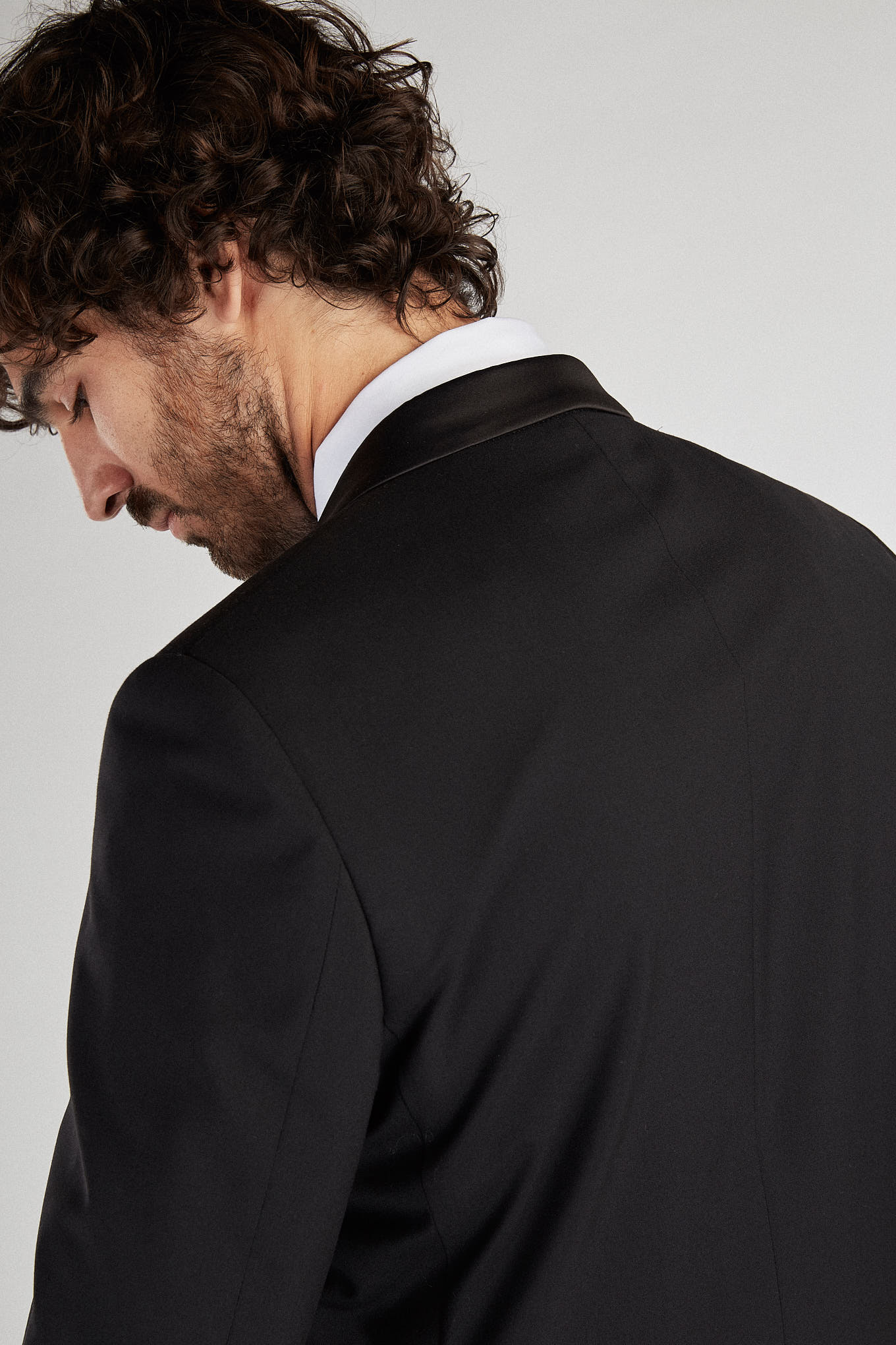 Men's Classic Slim Fit Tuxedo - Image 4