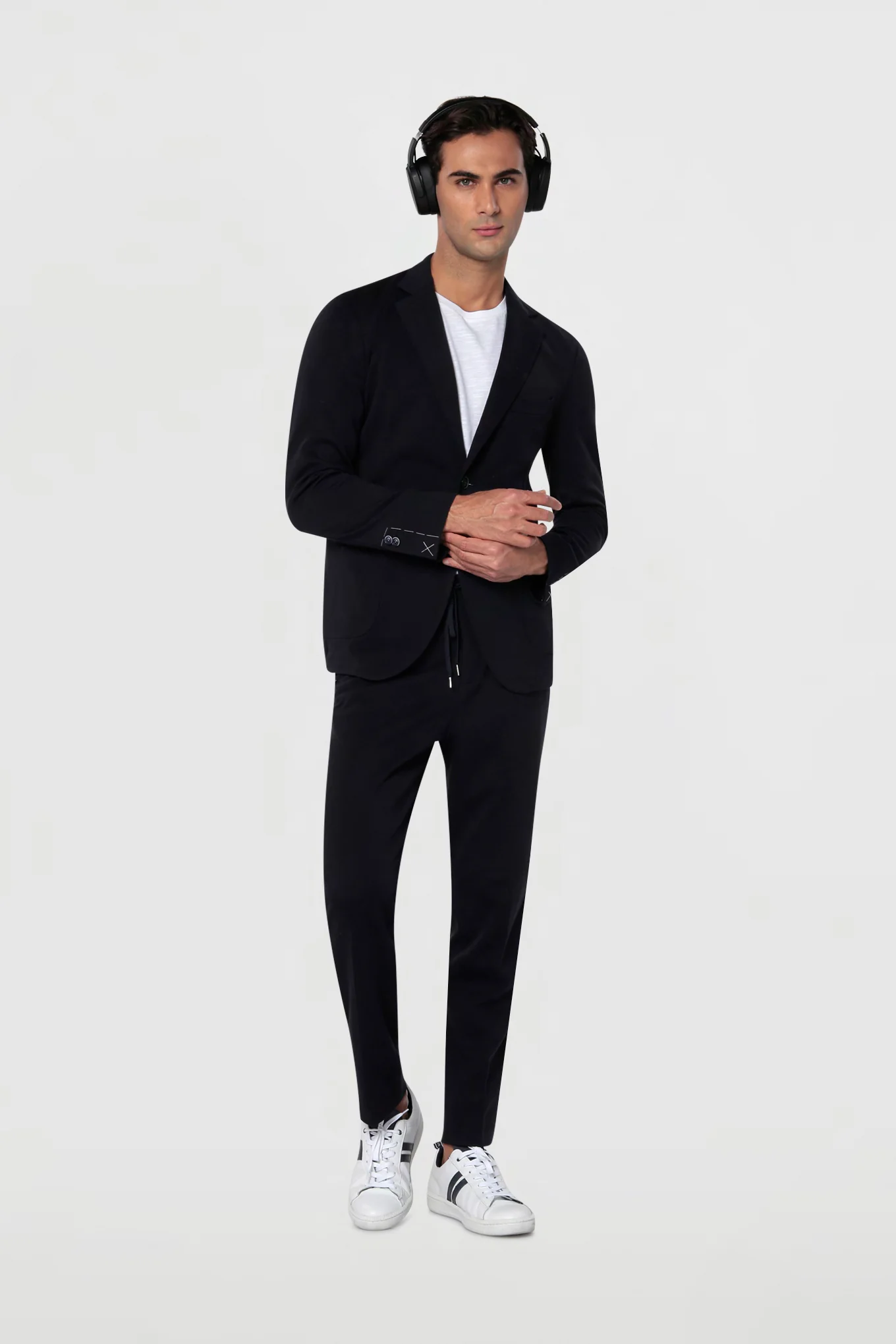 Men's Classic Suit - Image 3