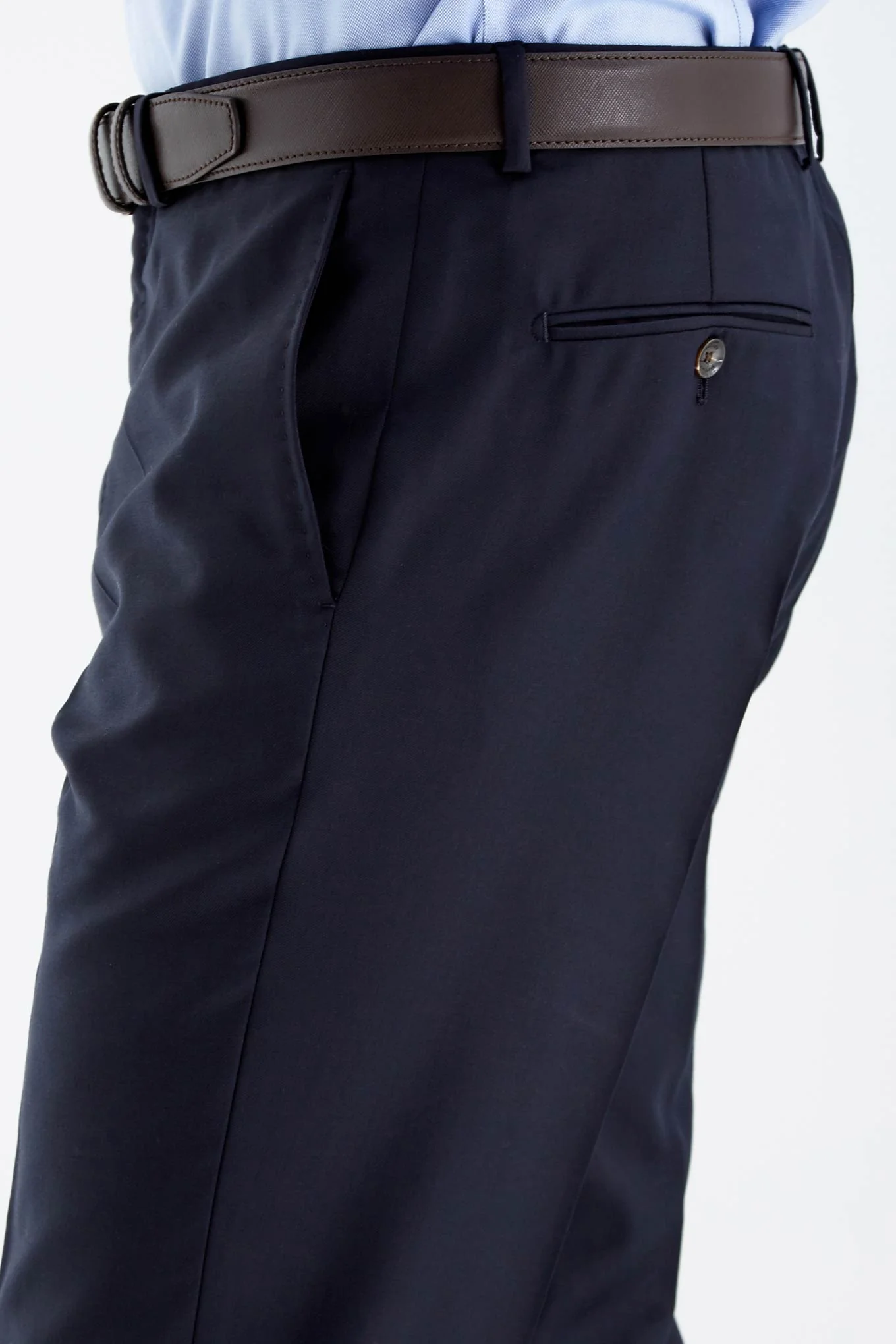 Men's Classic Travel Suit - Image 4