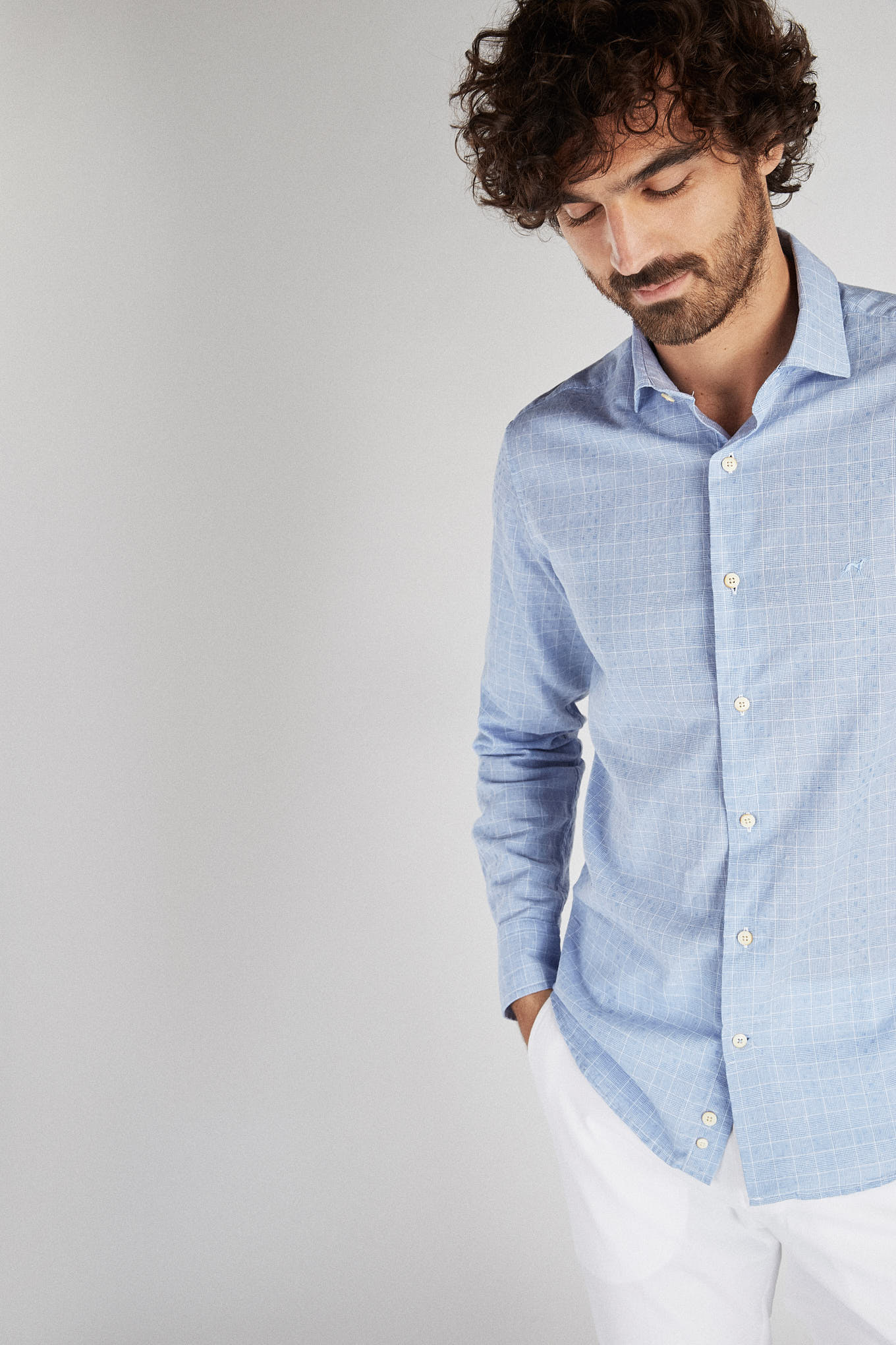 Men's Slim Fit Sport Shirt in Linen and Cotton - Image 3