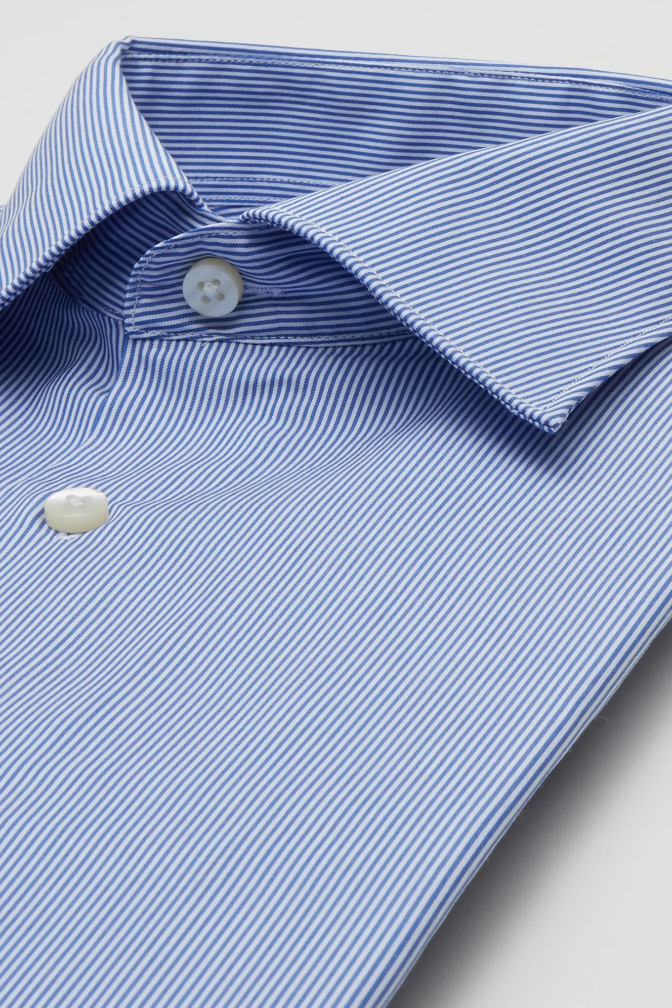 Men's Striped Oxford Shirt - Image 3