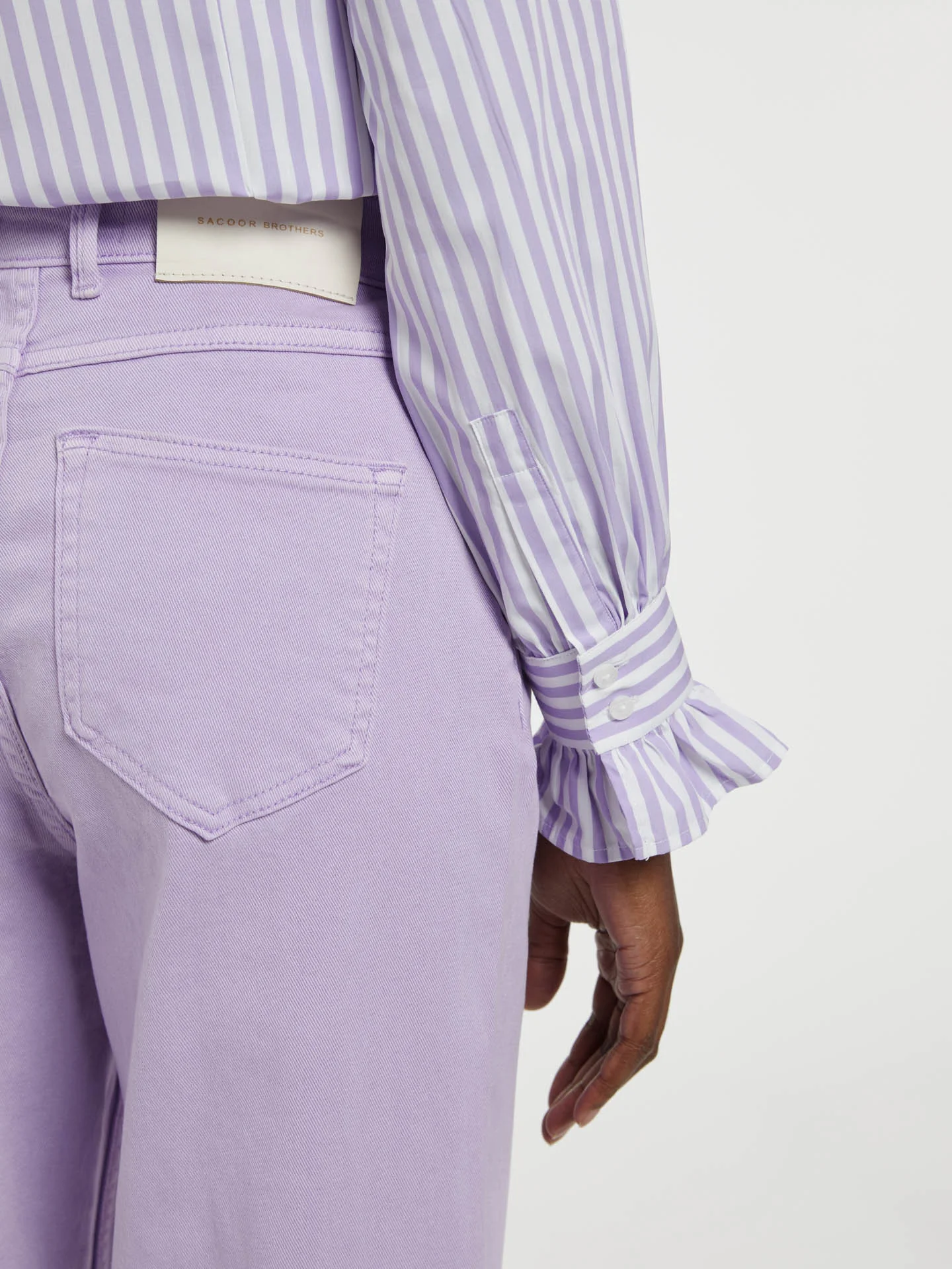 Mom Fit Jeans - Image 6