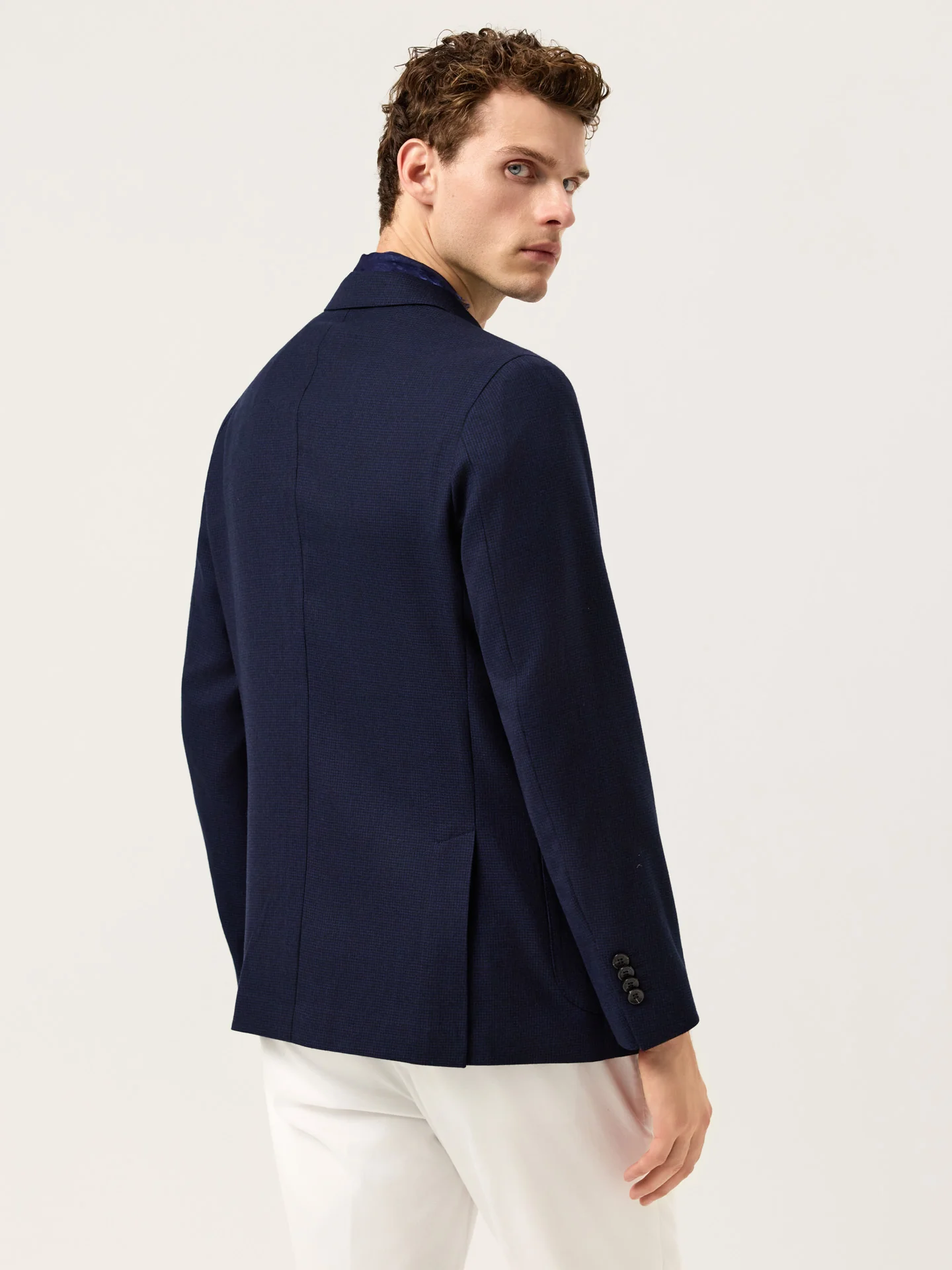Pied Poule Wool Blazer With Patch Pockets - Image 3