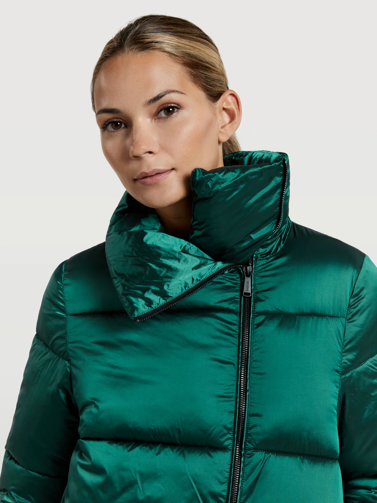 Puffer jacket with high collar - Image 9