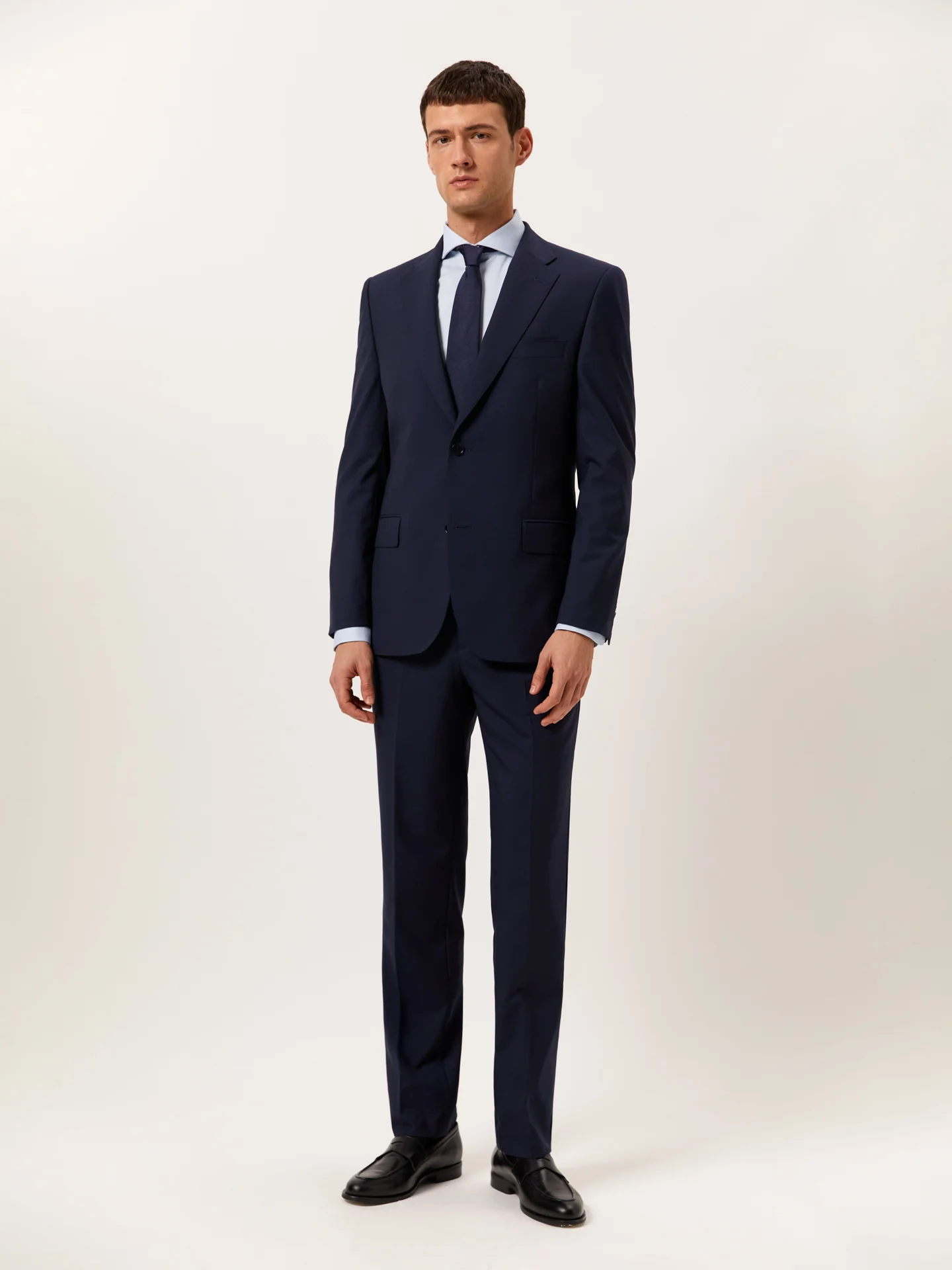 Regular Fit Formal Suit in 100% Wool