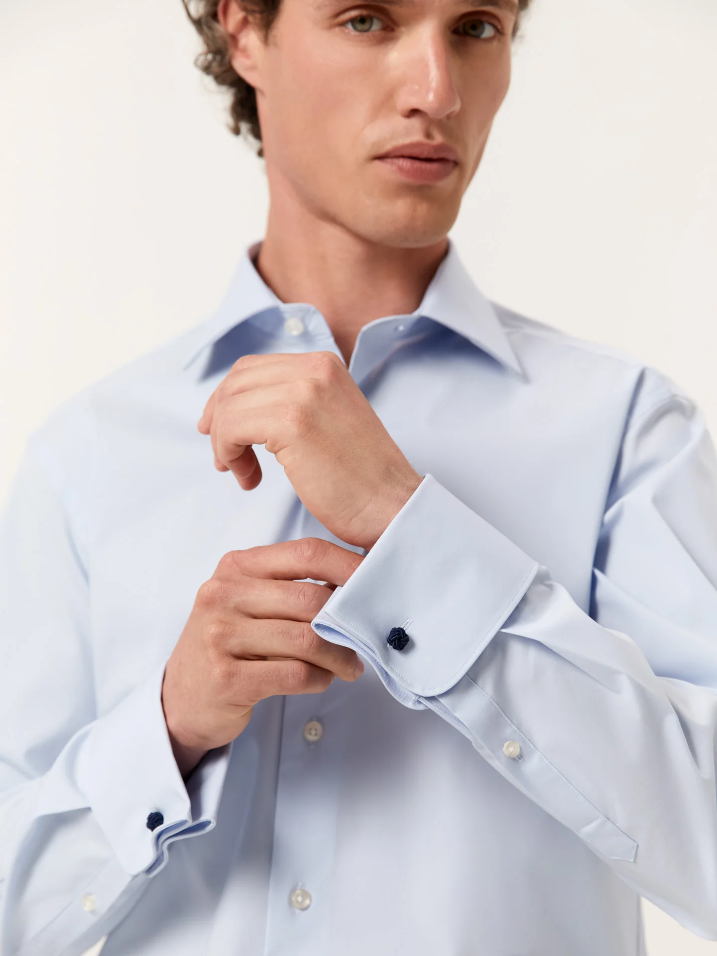 Regular Fit Performance Poplin with Oxford Collar and Double Cuffs - Image 2