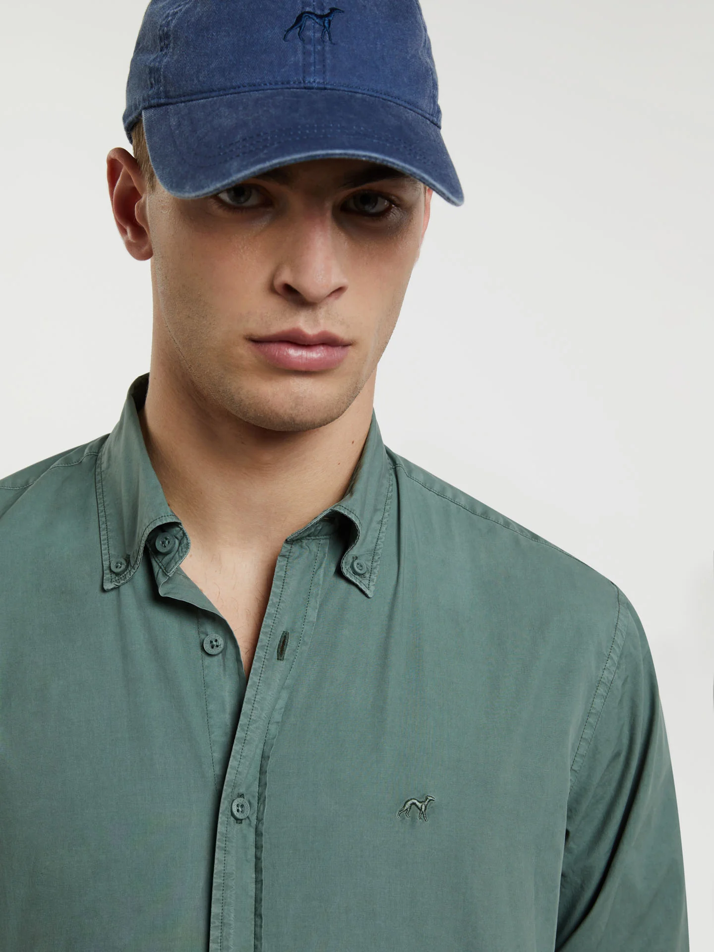 Regular fit poplin faded shirt - Image 11