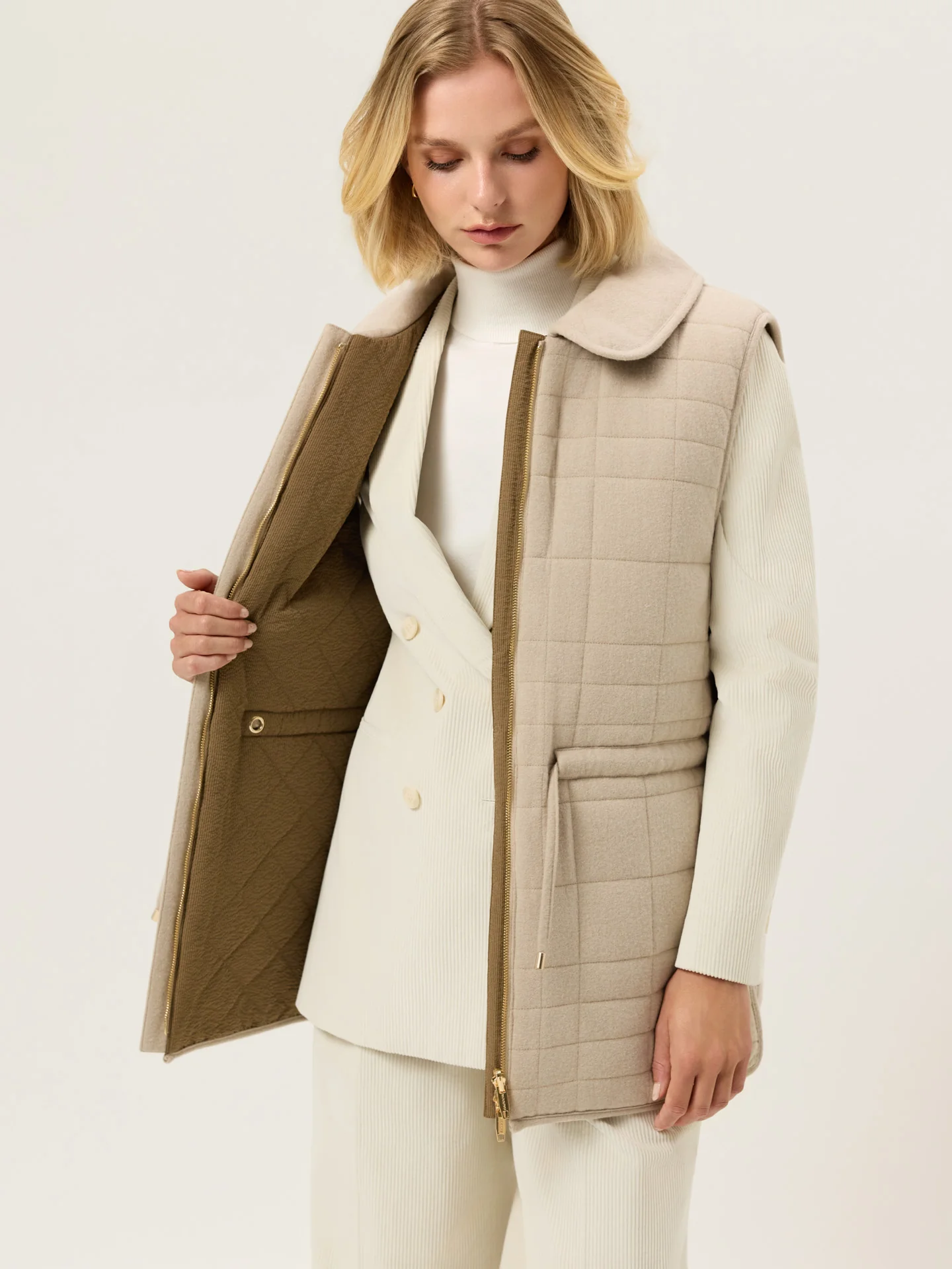 Reversible Waistcoat in Wool Blend - Image 2