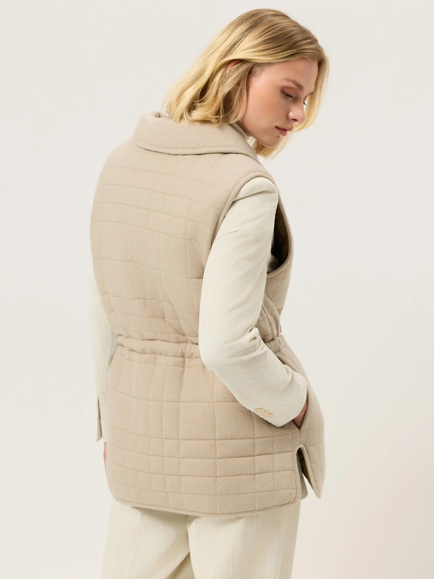 Reversible Waistcoat in Wool Blend - Image 4