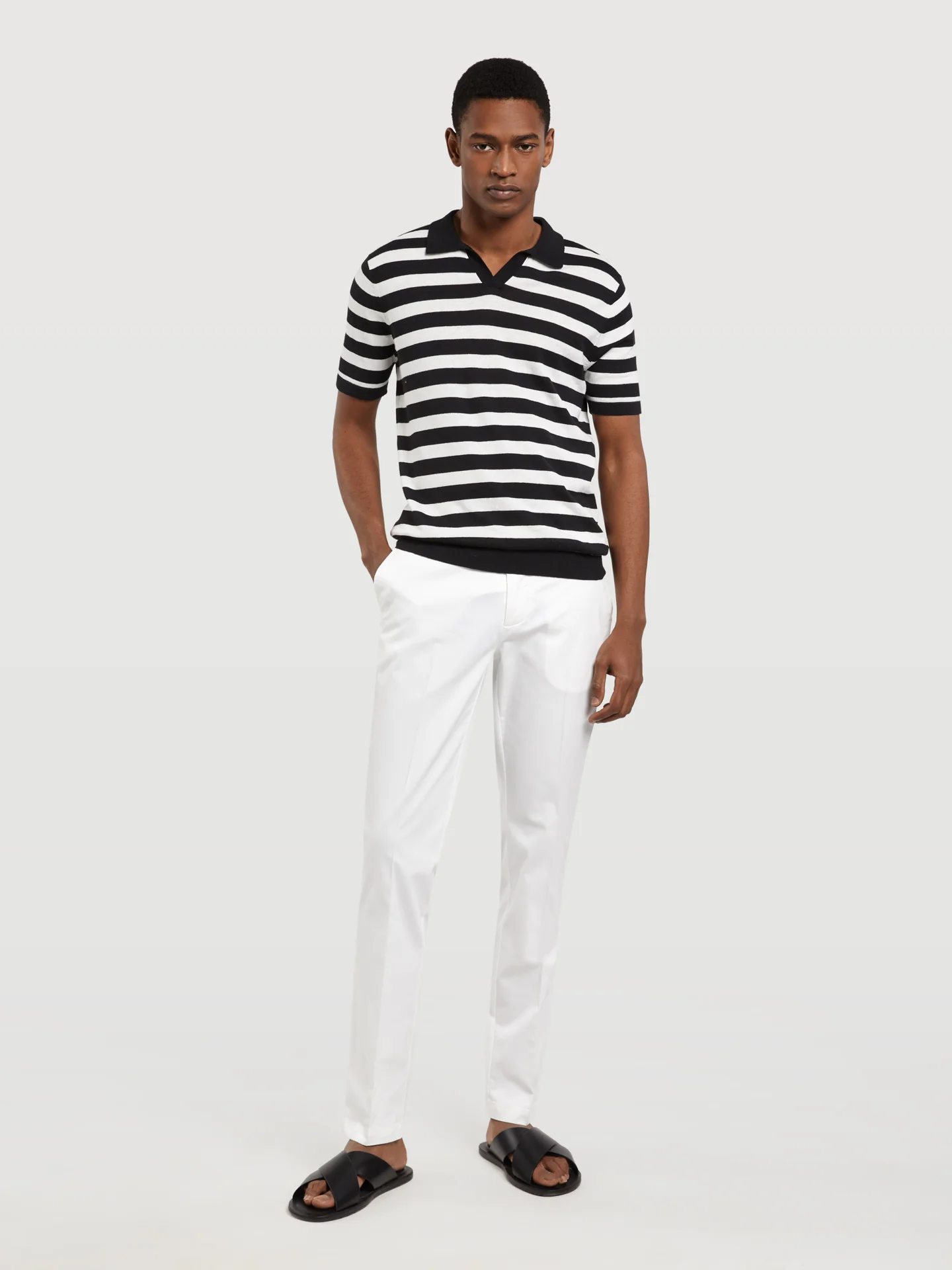 Short Sleeve Polo Sweater With Stripes - Image 4