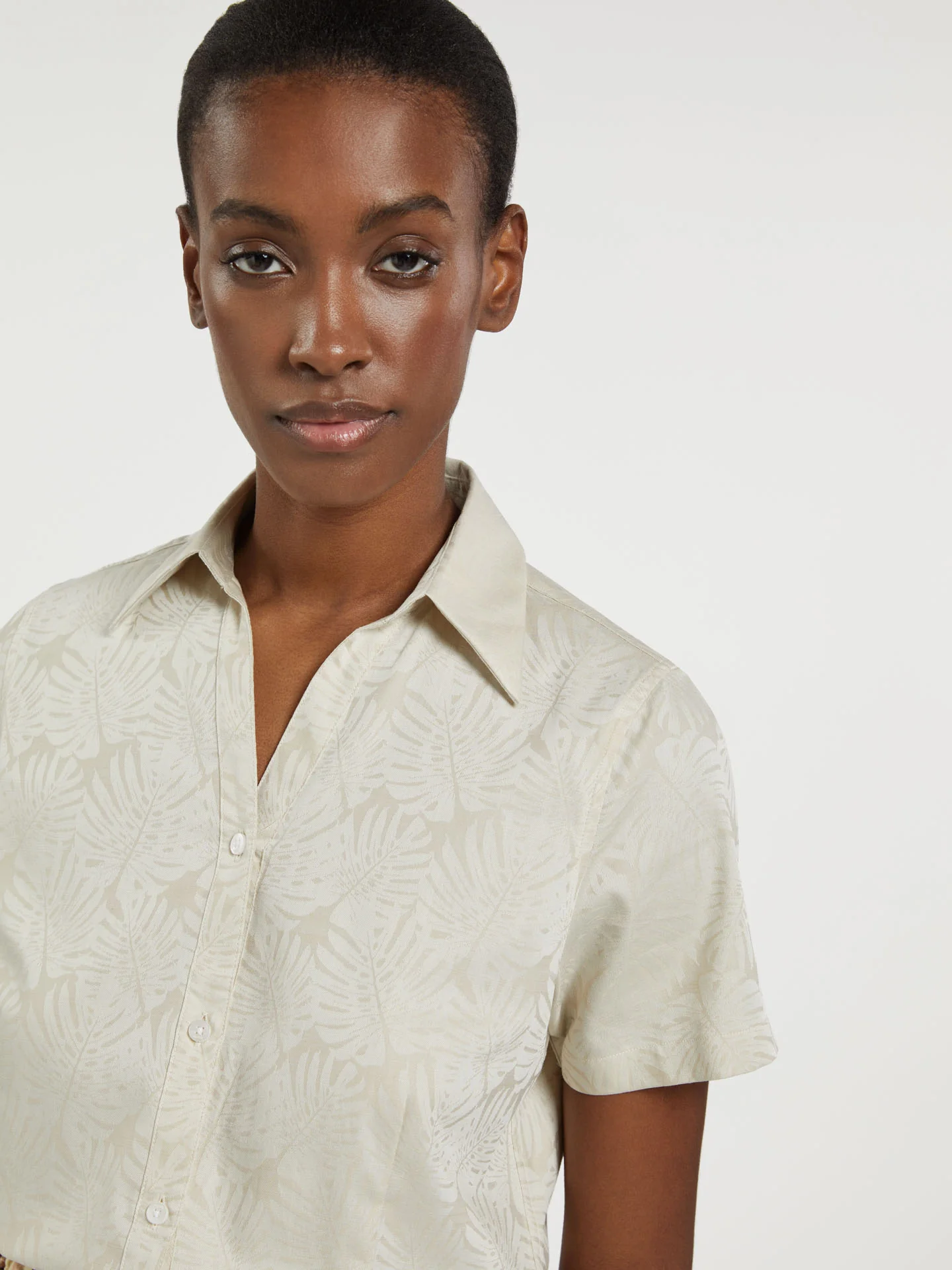 Short Sleeve Shirt - Image 2