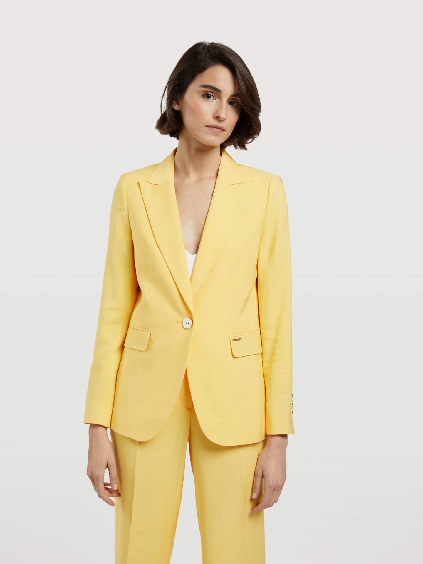 Single-Breasted Suit Blazer