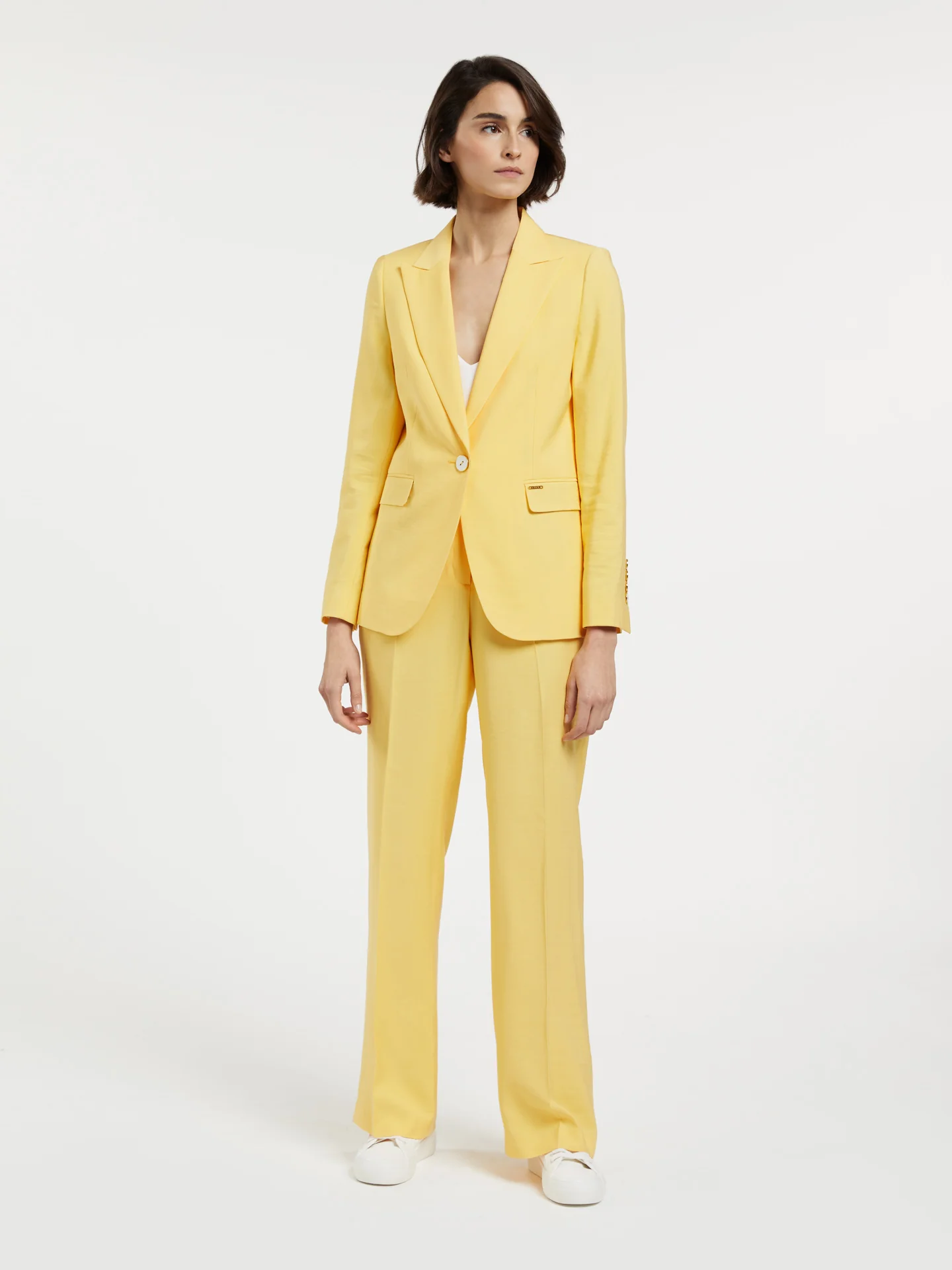 Single-Breasted Suit Blazer - Image 2