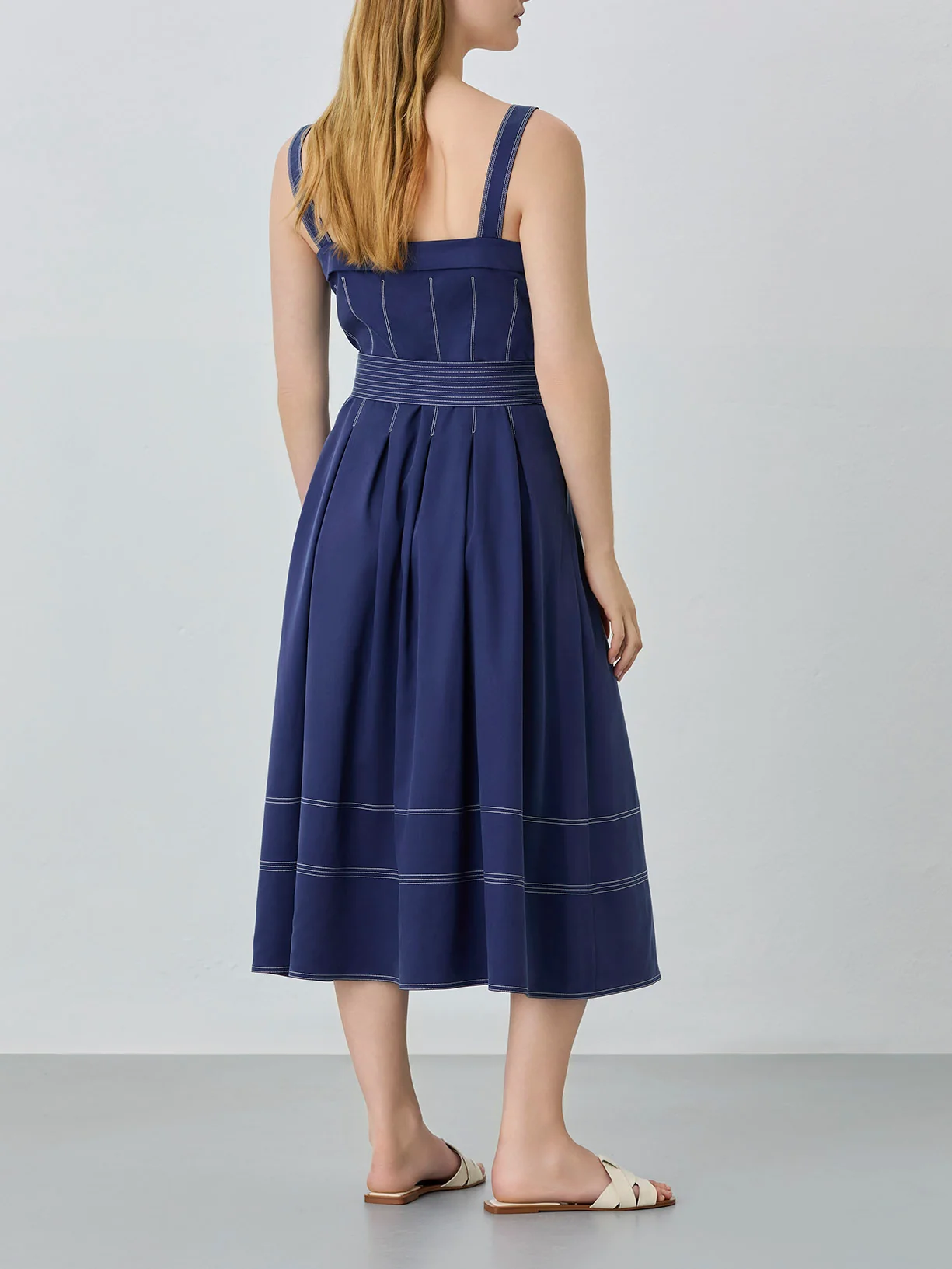 Sleeveless Midi Dress In Tencel Blend - Image 4