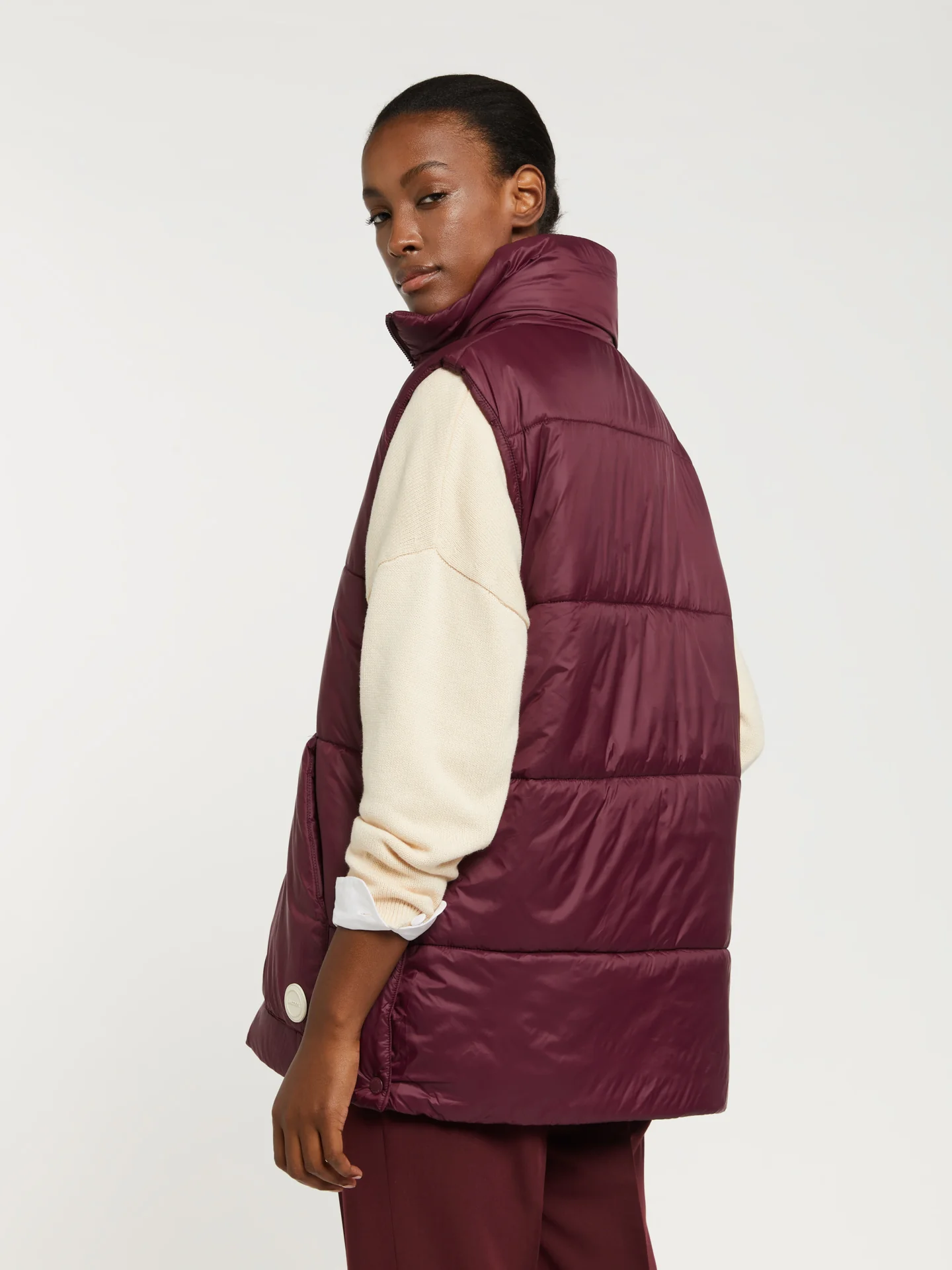 Sleeveless puffer - Image 10