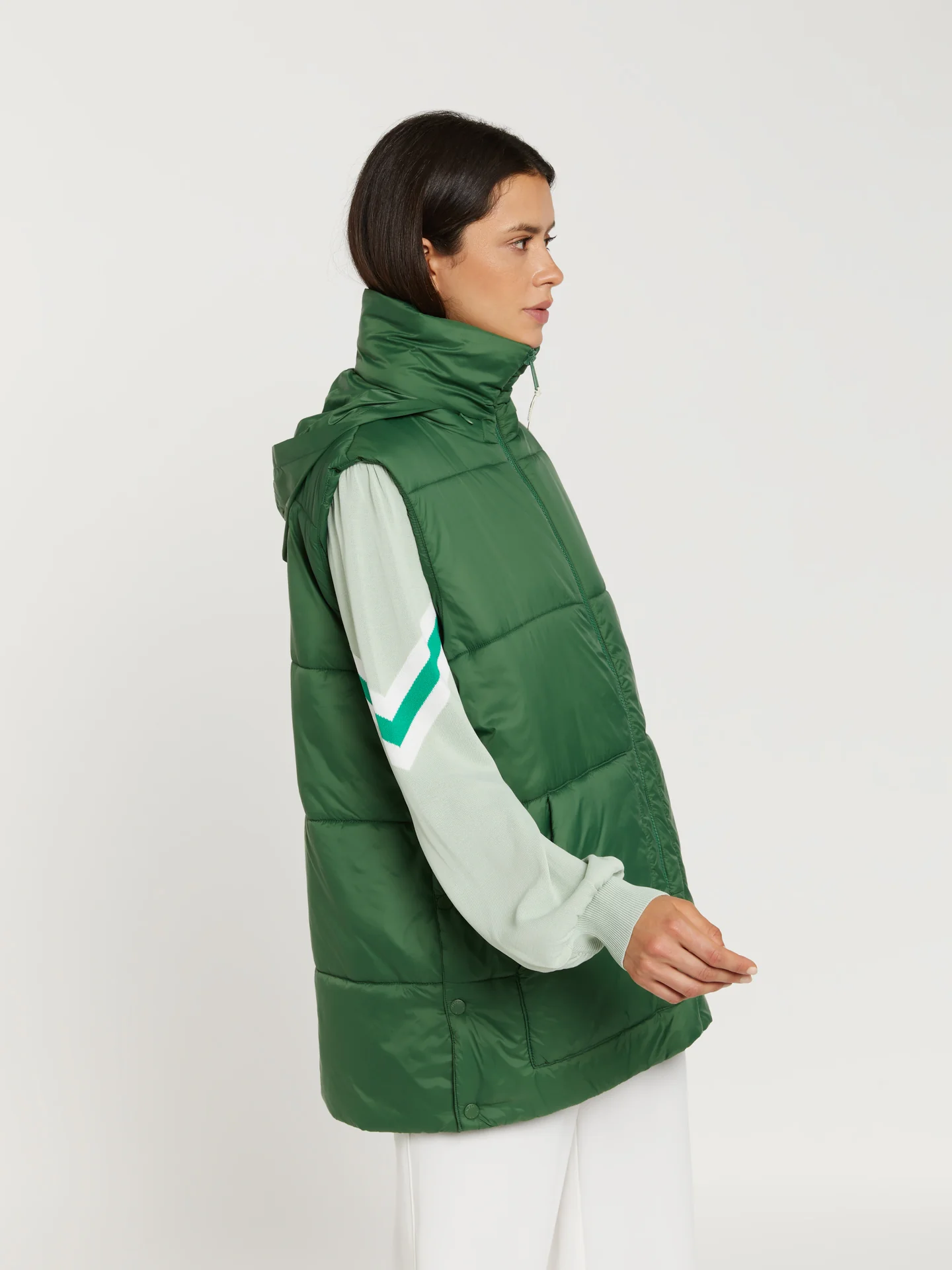 Sleeveless puffer - Image 3