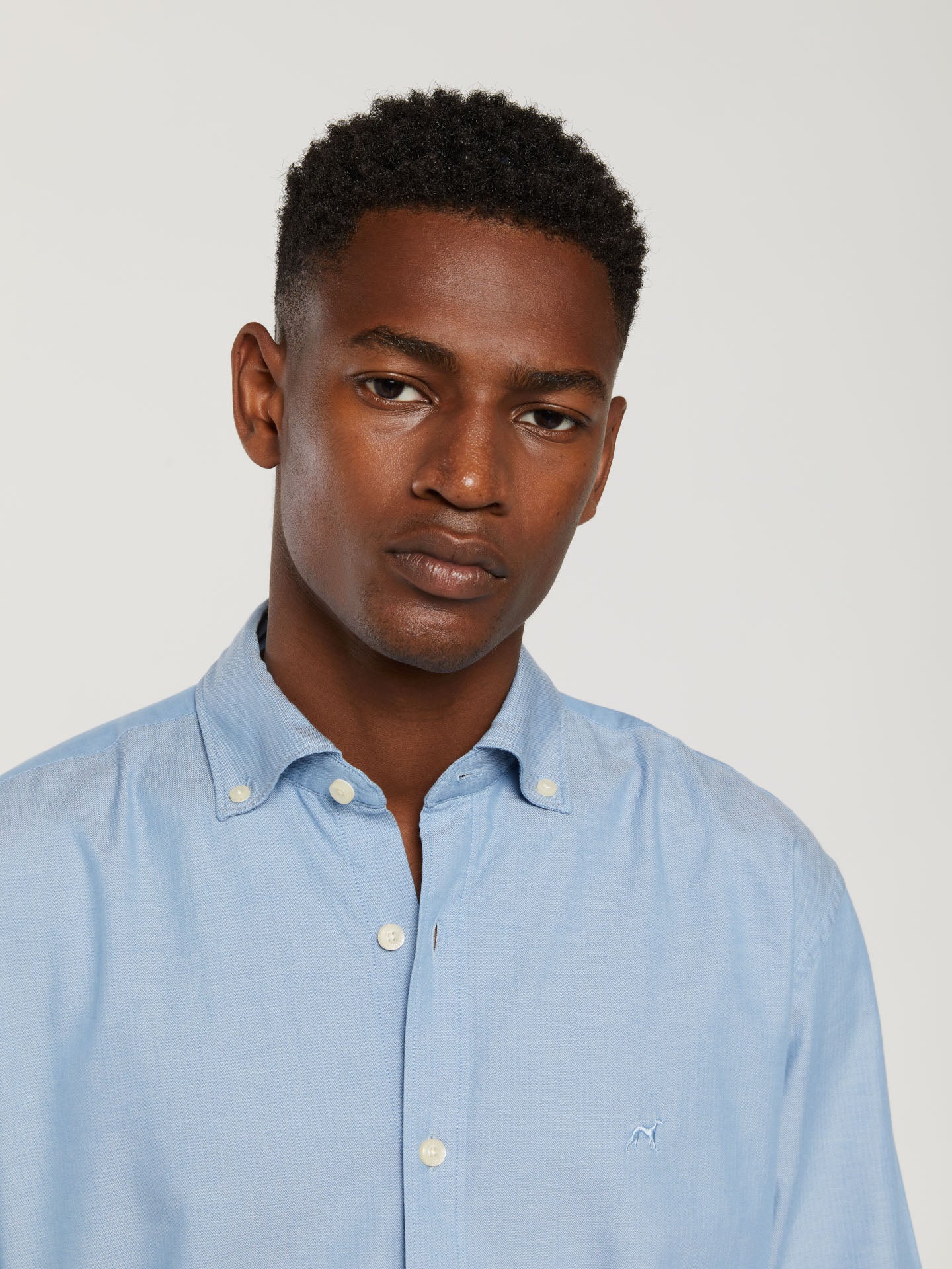 Slim fit 100% bci cotton herringbone shirt - Image 3
