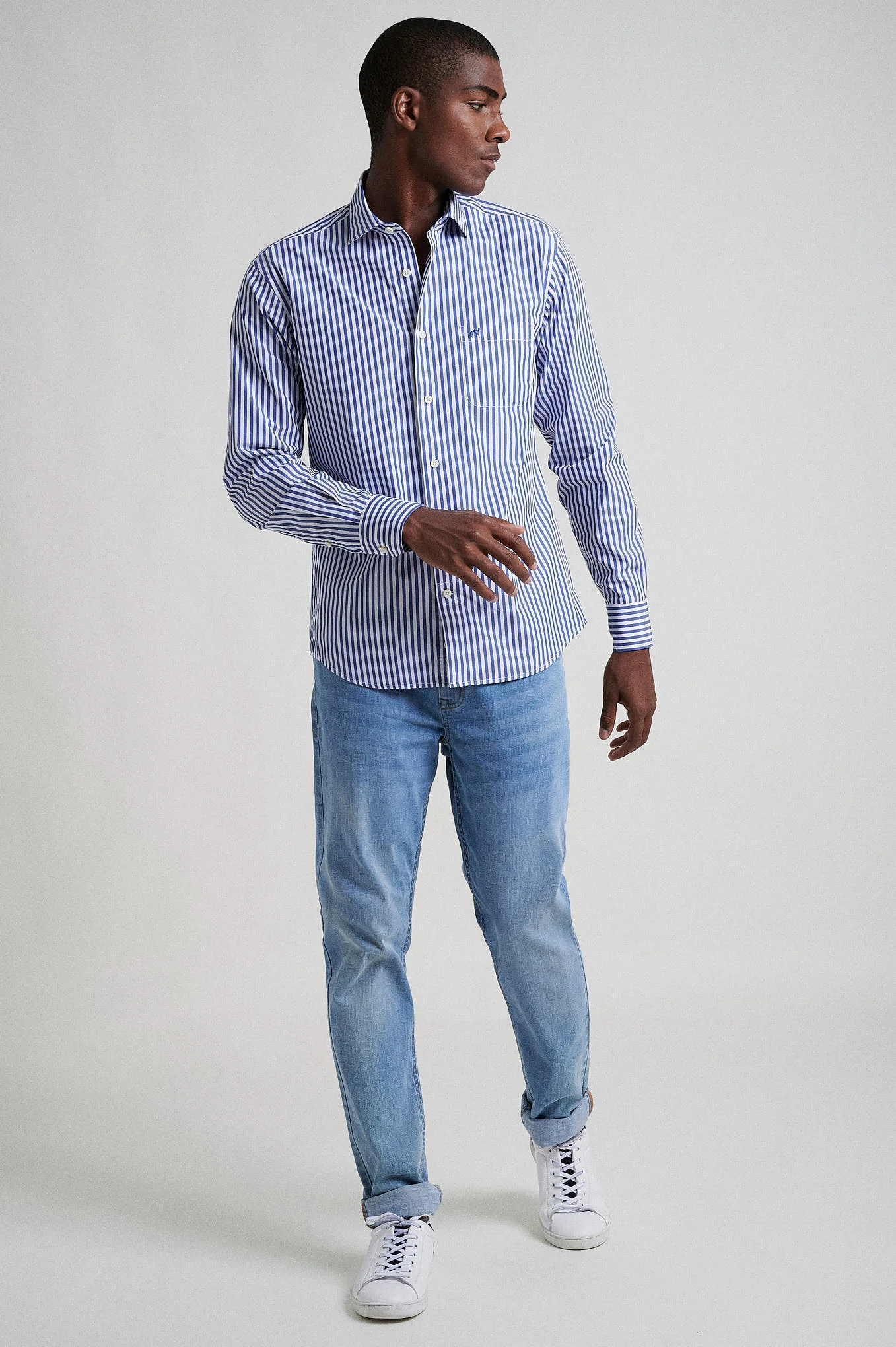 Slim fit 100% organic cotton shirt