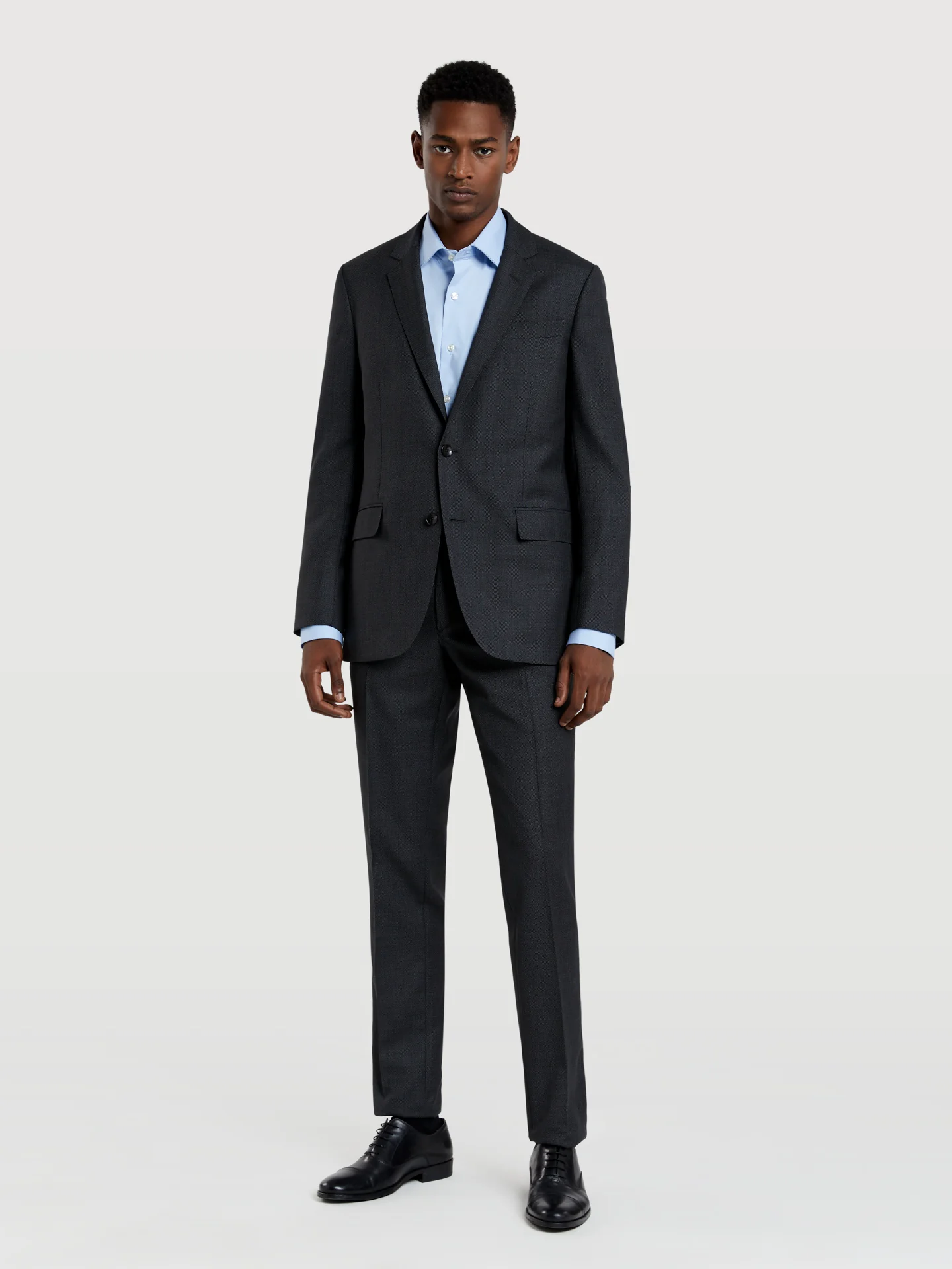Slim fit 4 seasons birdeye italian fabric suit