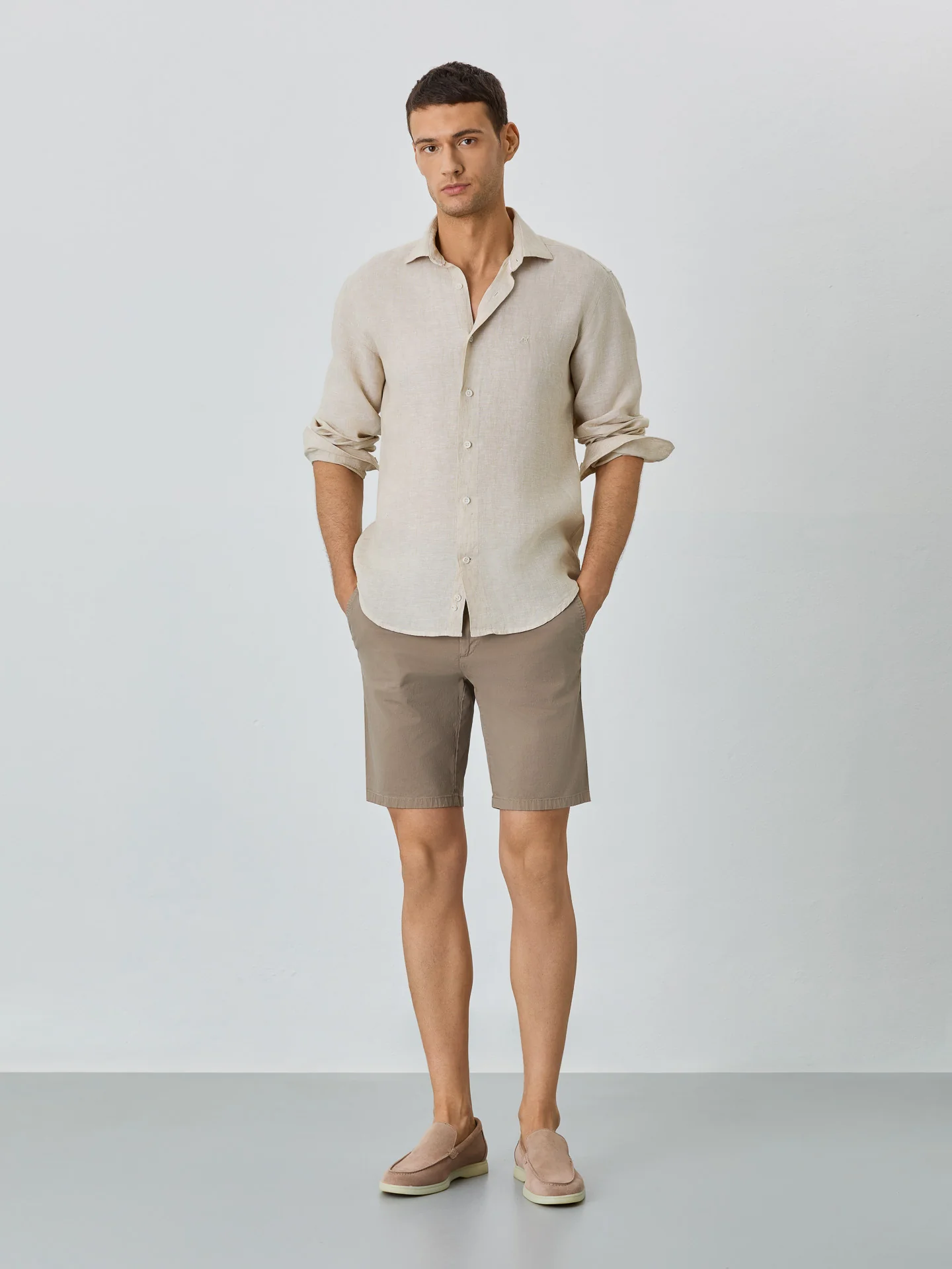 Slim Fit Bermuda Shorts In Blended Cotton - Image 19